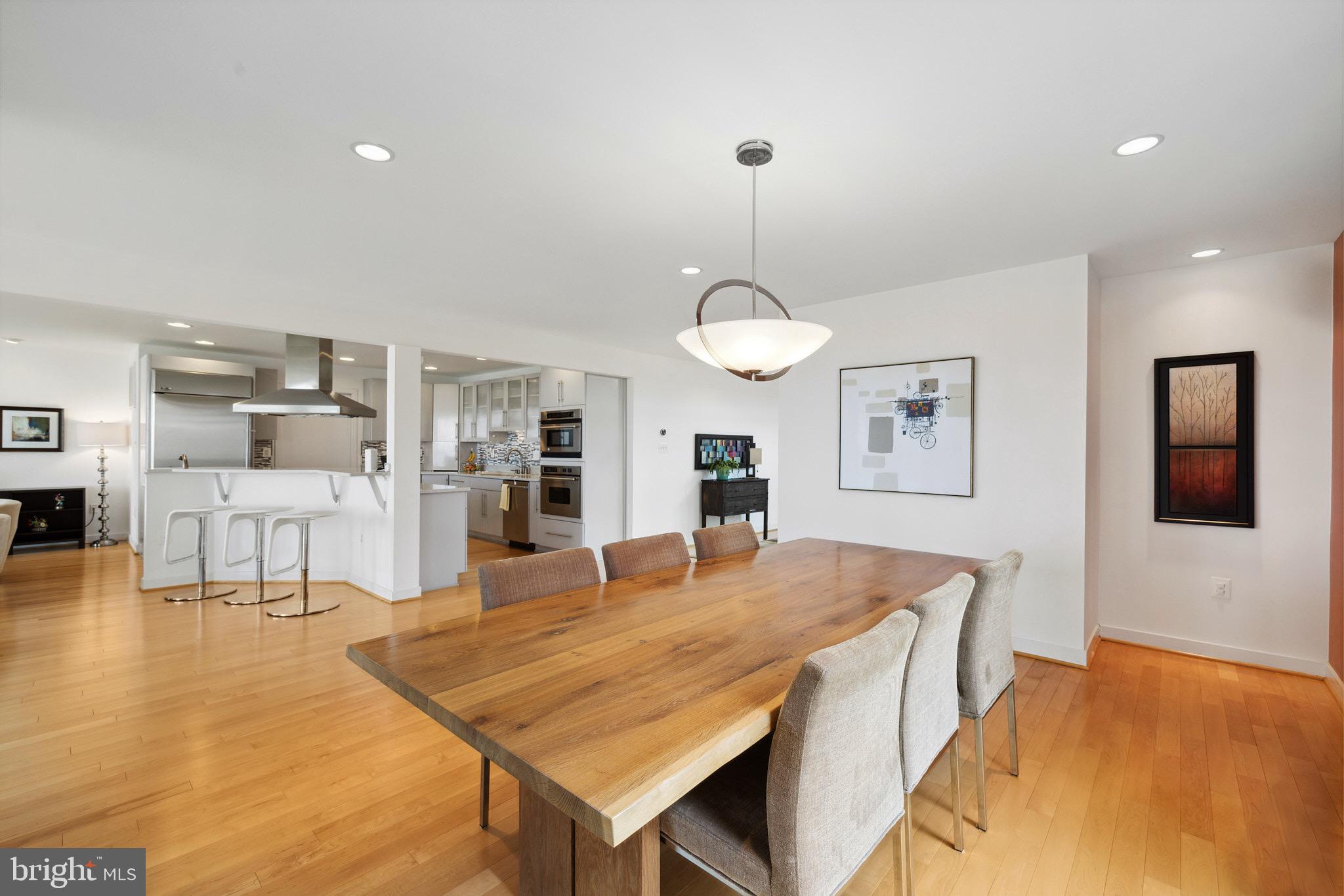 HOLLAND POINT - Residential