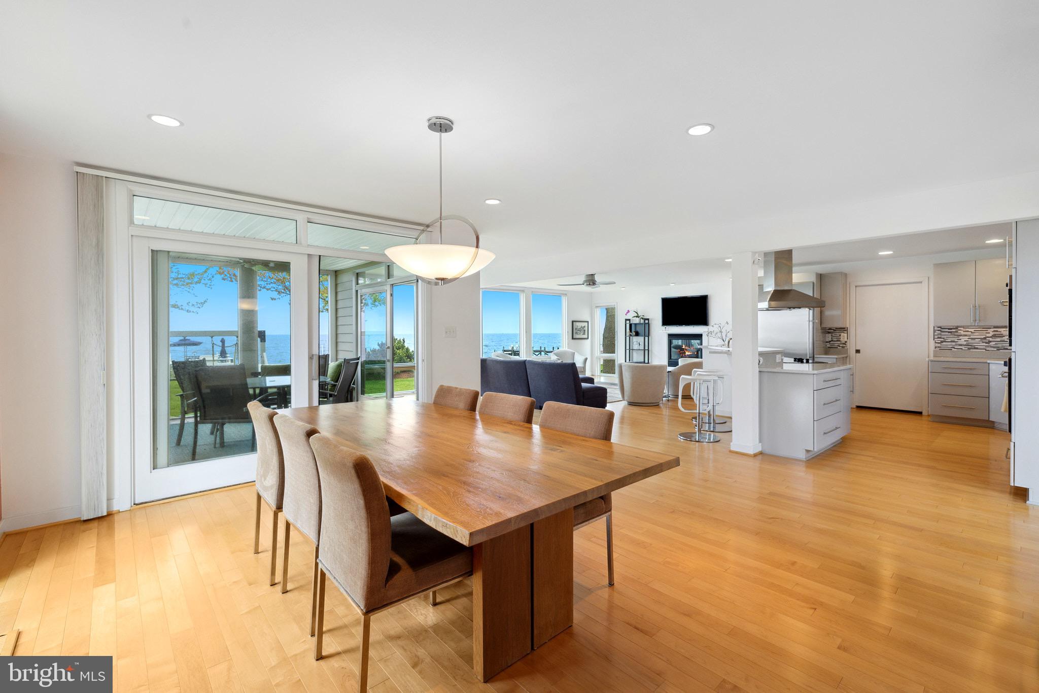 HOLLAND POINT - Residential