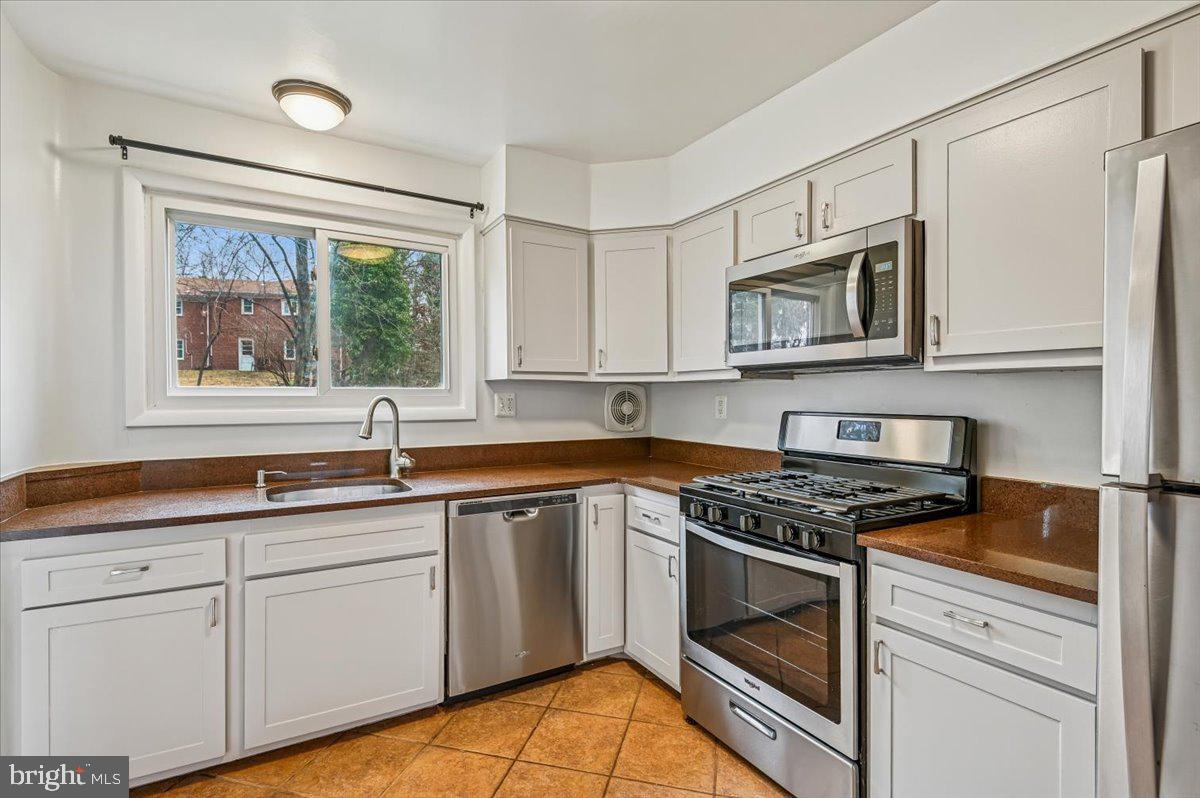 HILLANDALE FOREST - Residential