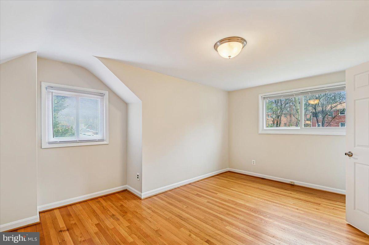 HILLANDALE FOREST - Residential