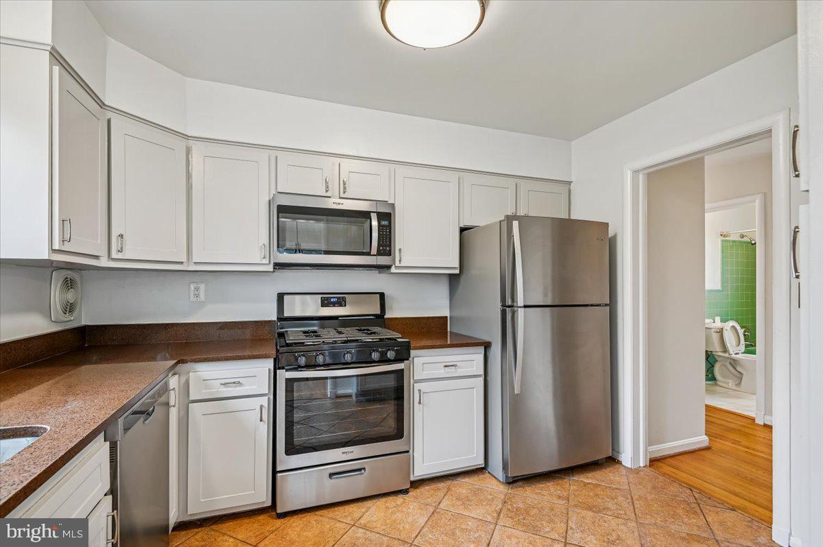 HILLANDALE FOREST - Residential