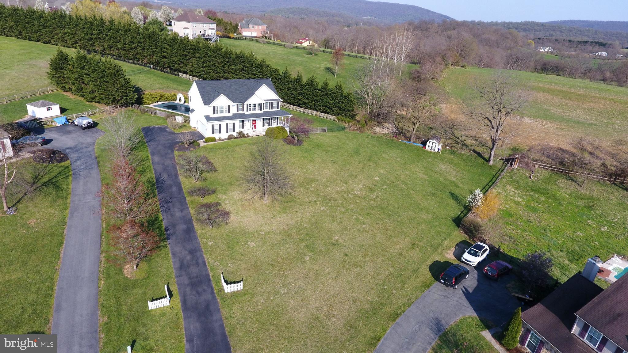 MEADOW BROOK - Residential