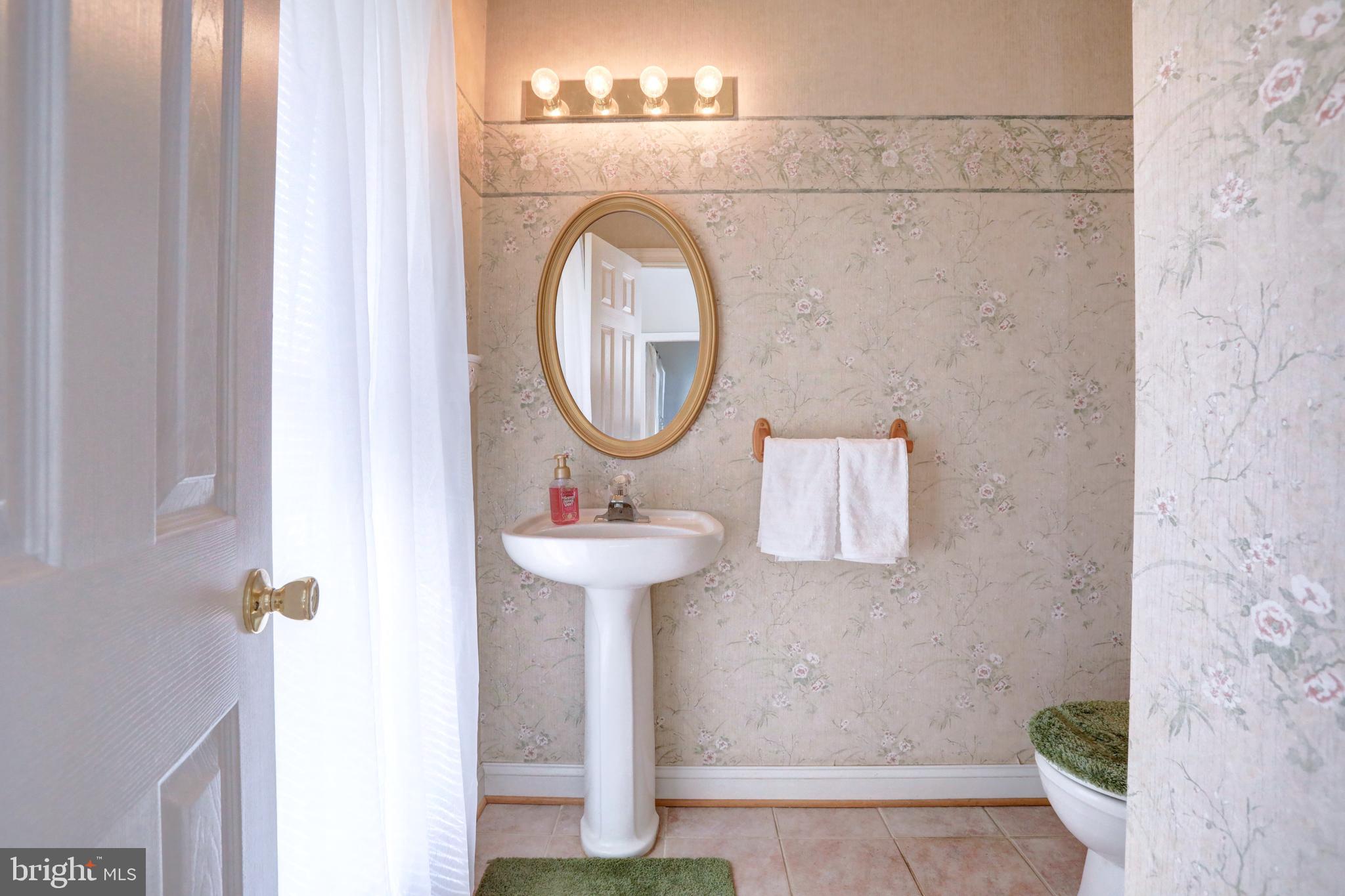 MEADOW BROOK - Residential