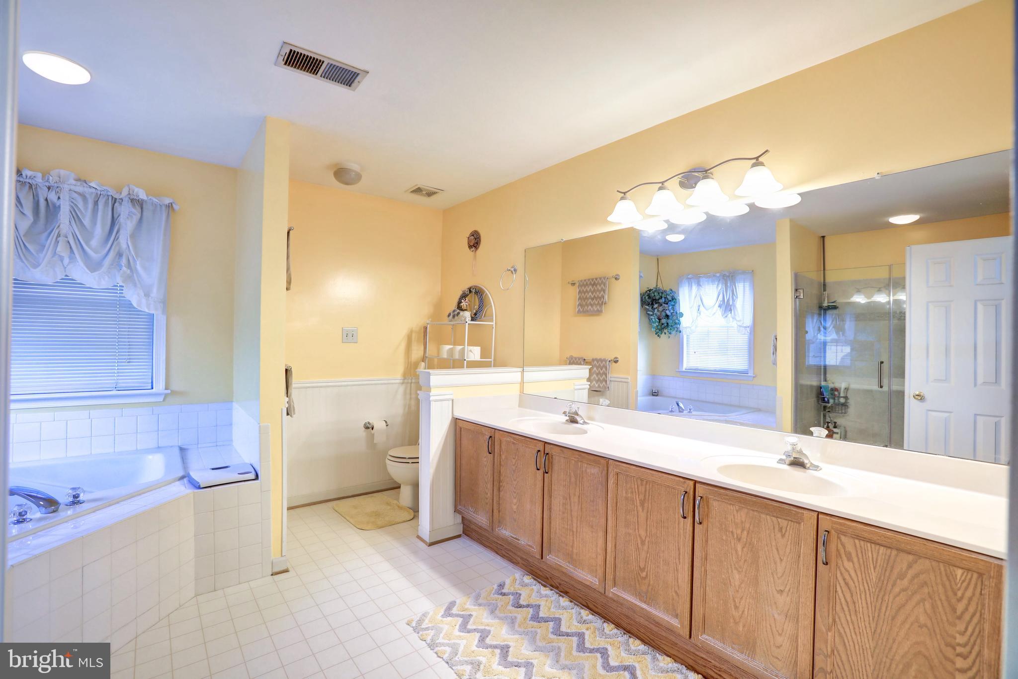 MEADOW BROOK - Residential