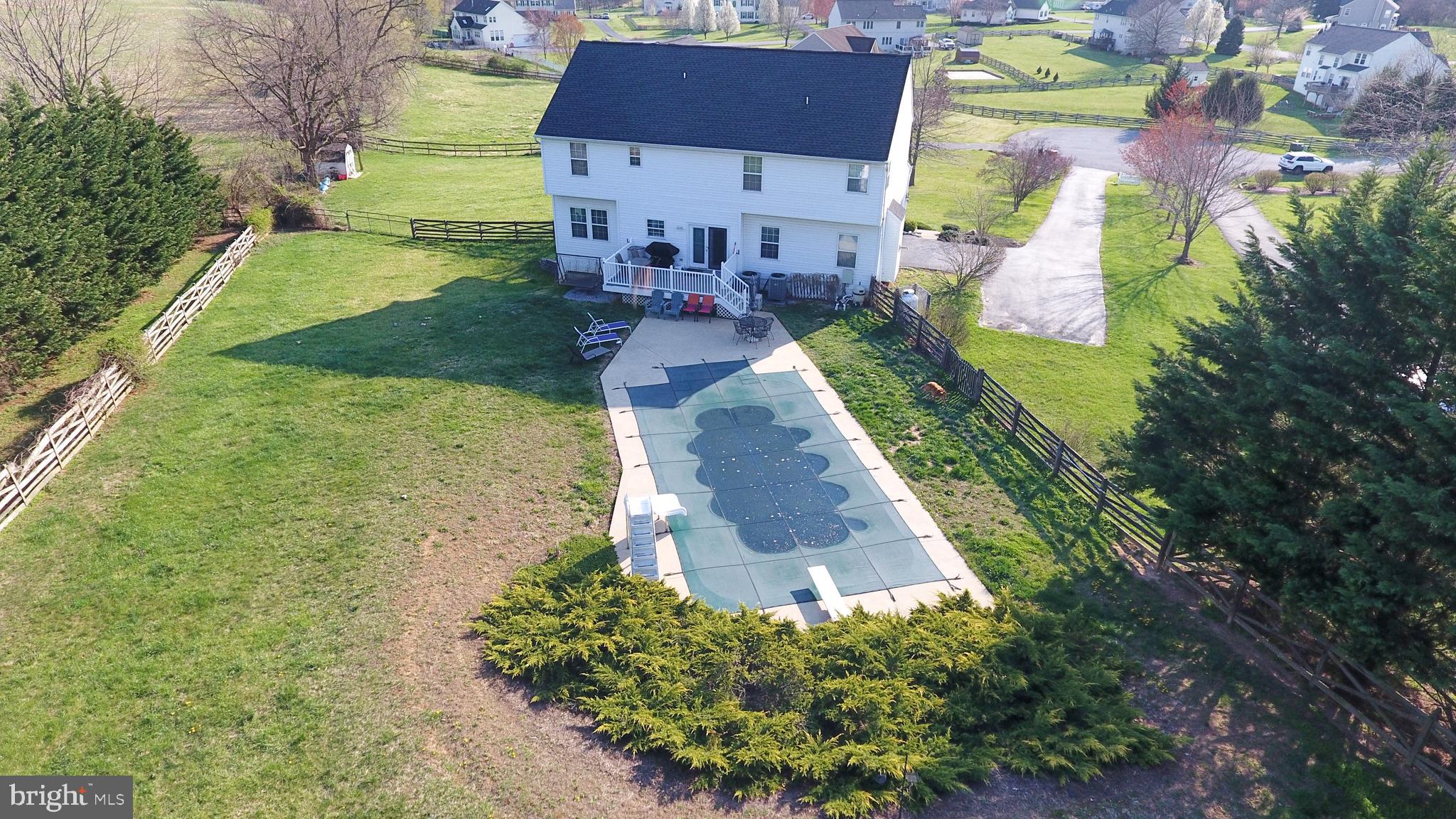 MEADOW BROOK - Residential