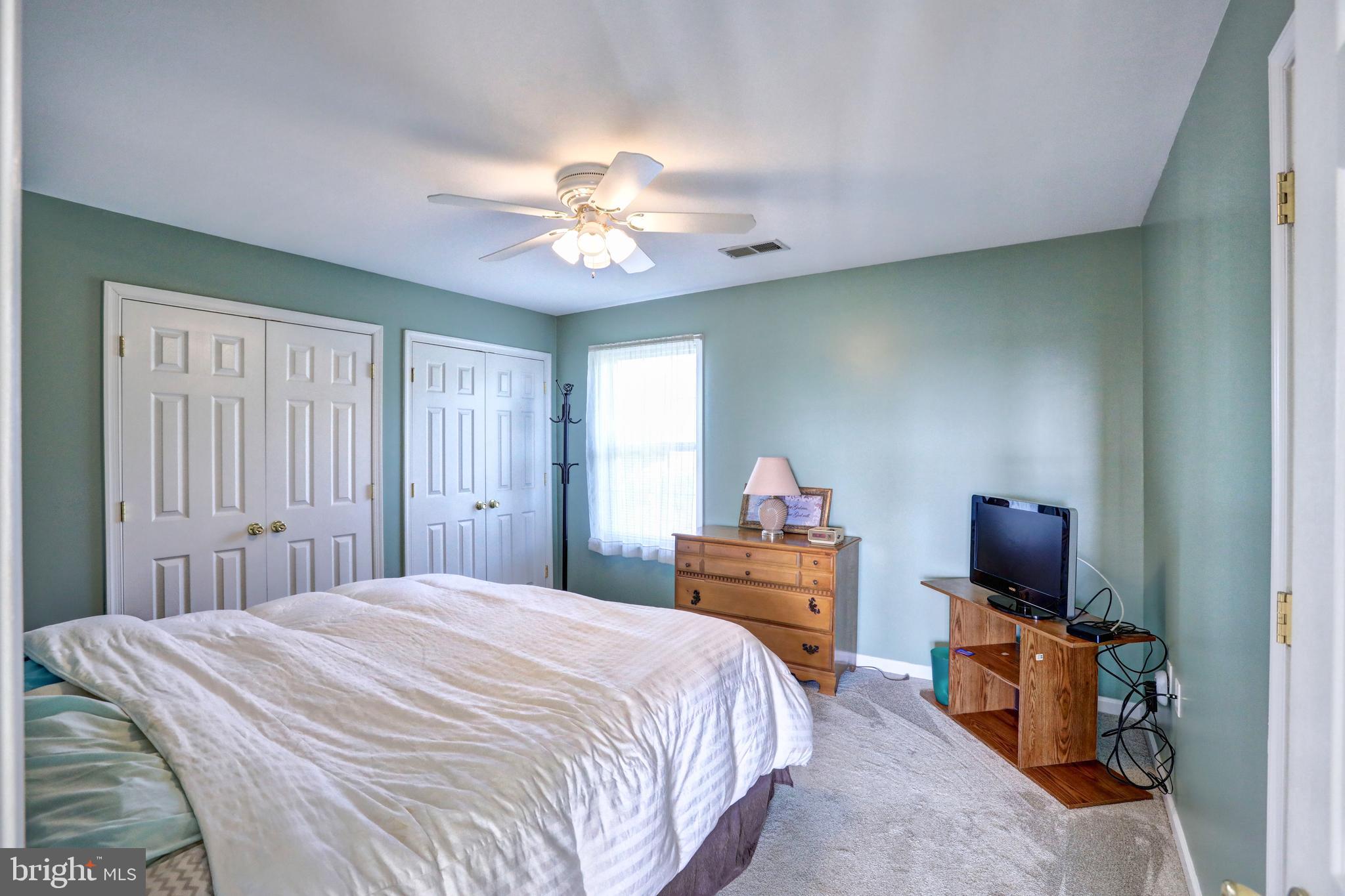 MEADOW BROOK - Residential