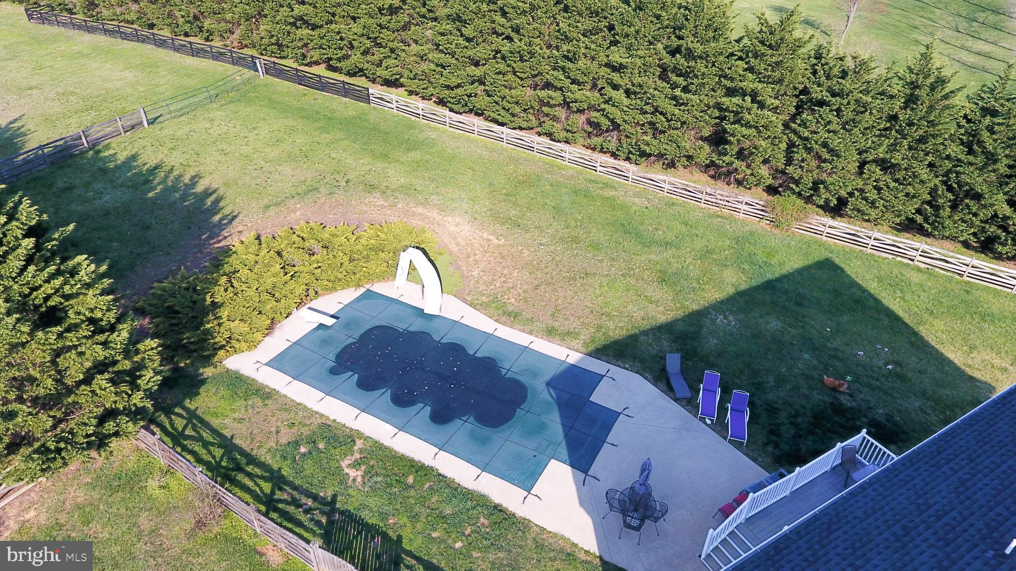 MEADOW BROOK - Residential