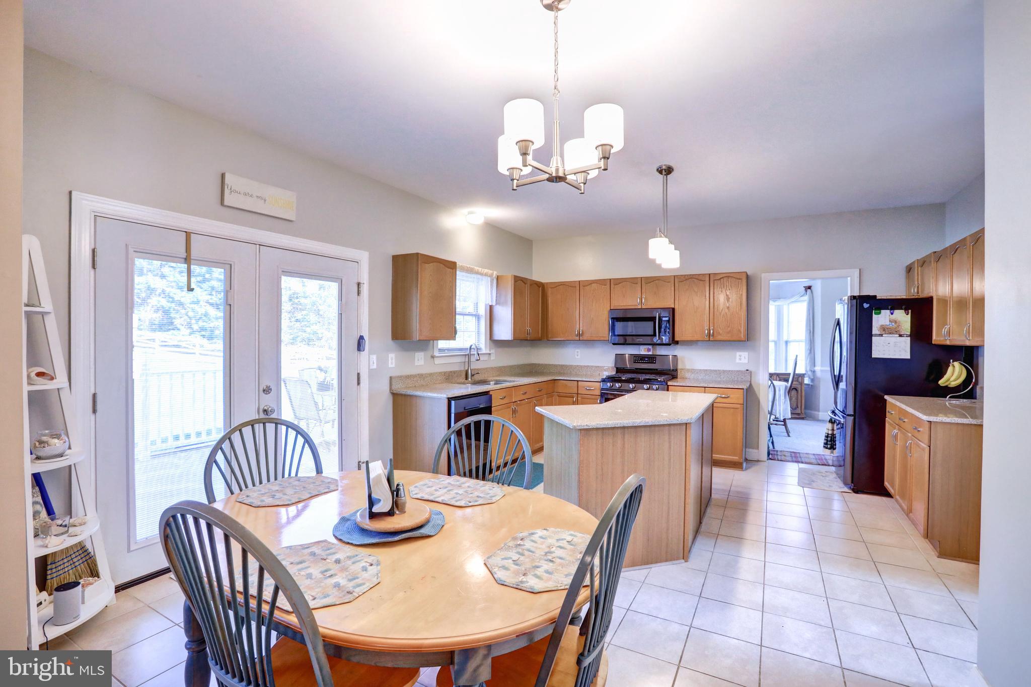 MEADOW BROOK - Residential