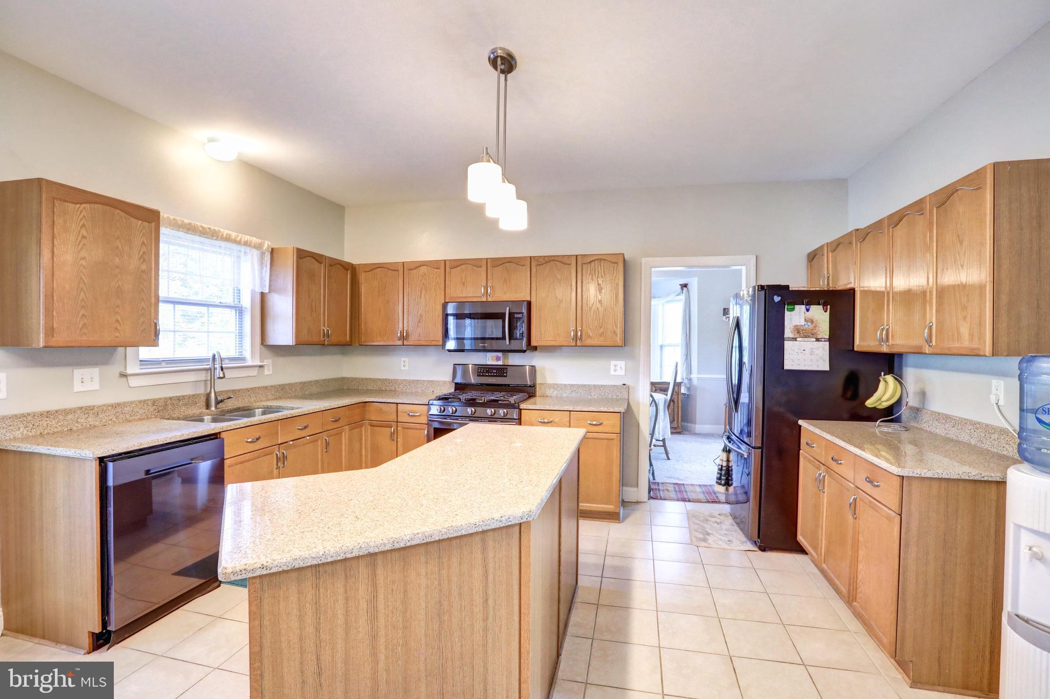 MEADOW BROOK - Residential