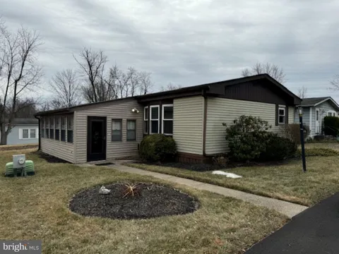 241 Cherrywood Court, North Wales, PA 19454 - MLS#: PAMC2129270
