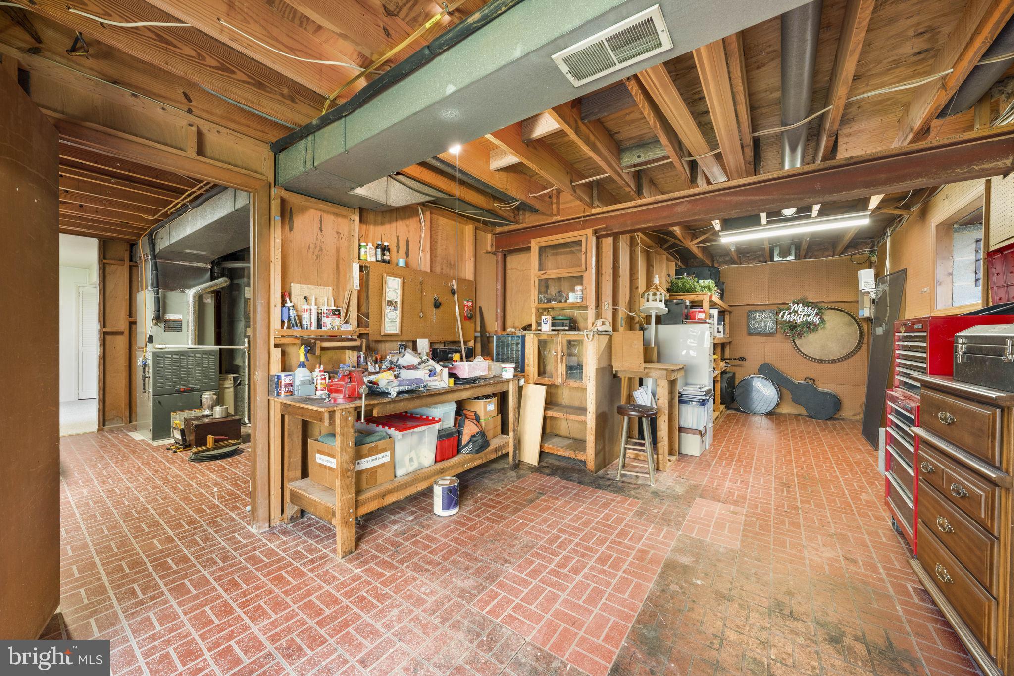 SIGNAL HILL - Residential