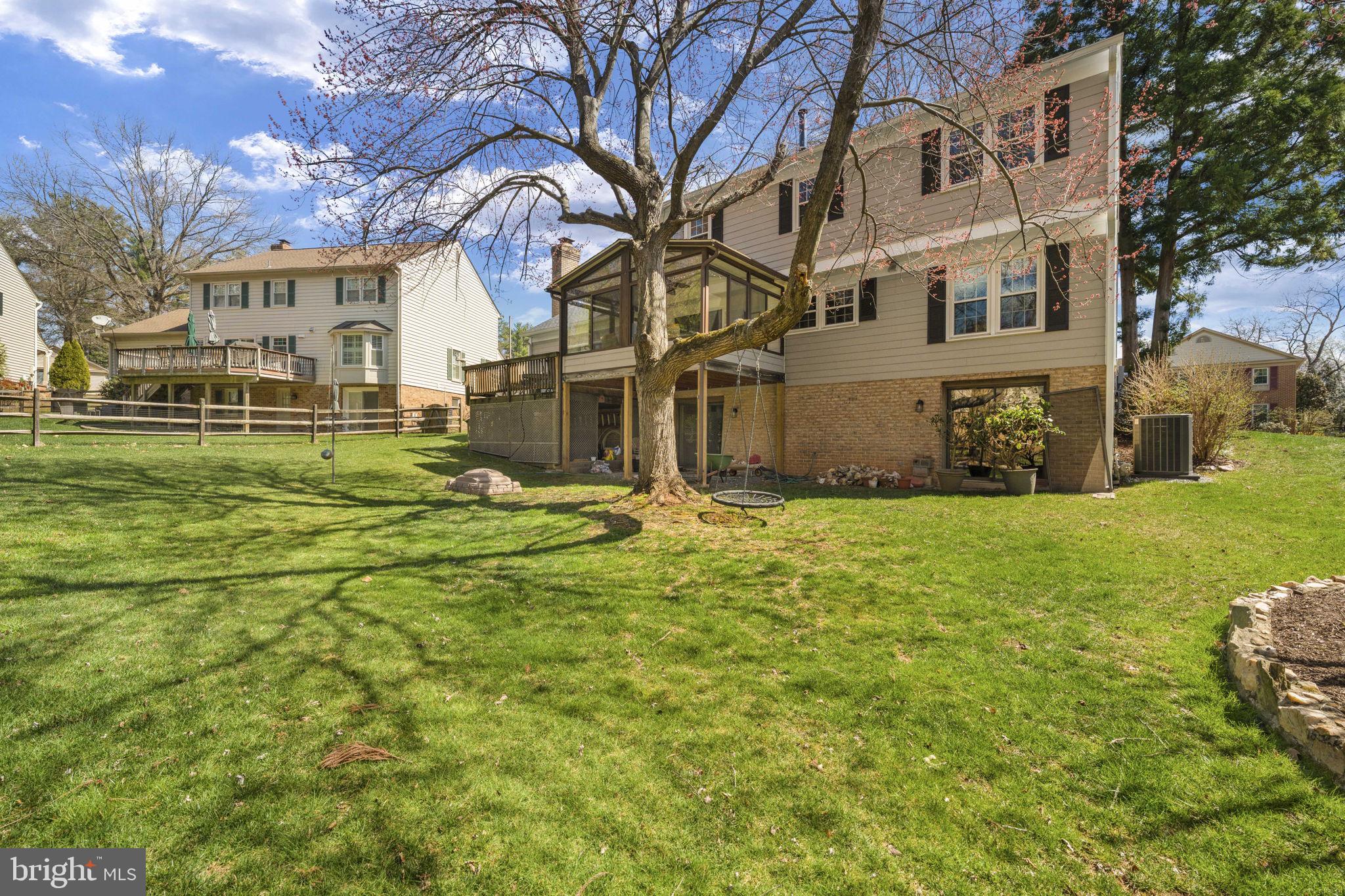 SIGNAL HILL - Residential