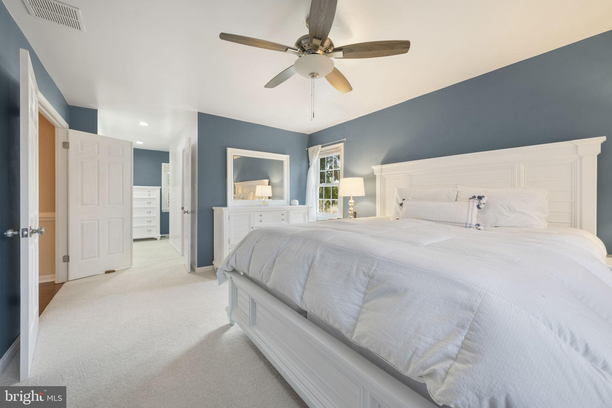 SIGNAL HILL - Residential