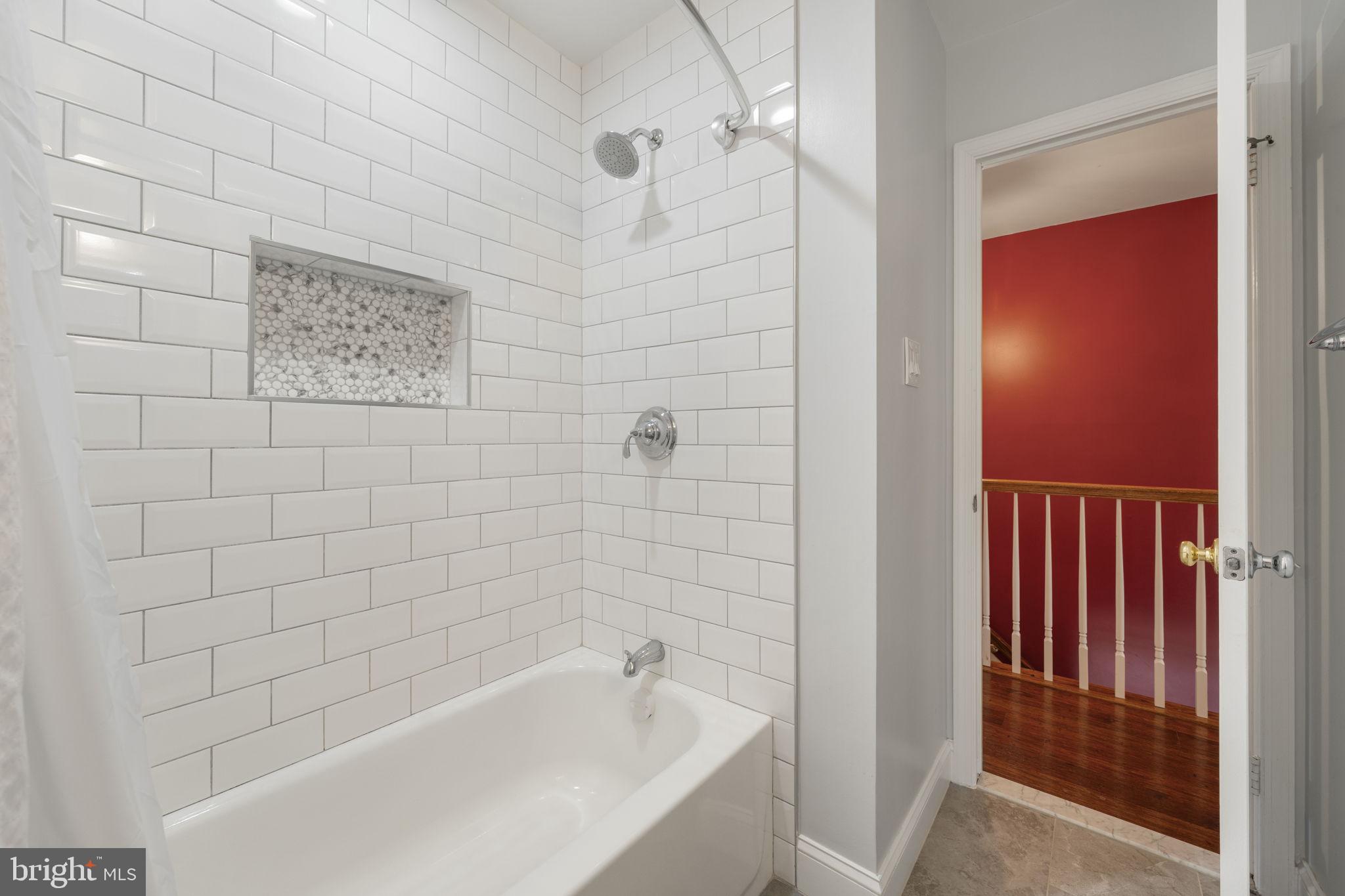 SIGNAL HILL - Residential