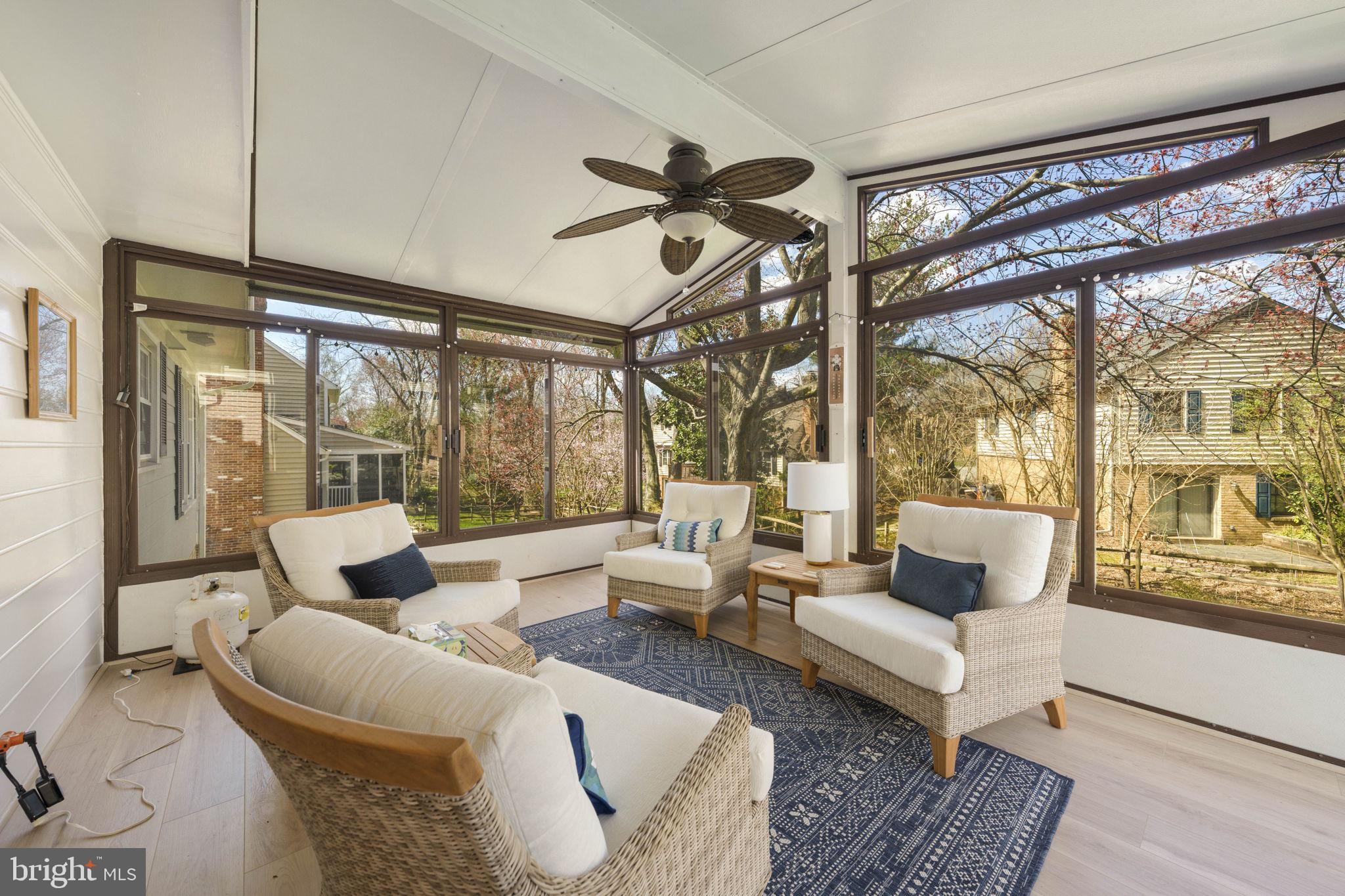 SIGNAL HILL - Residential