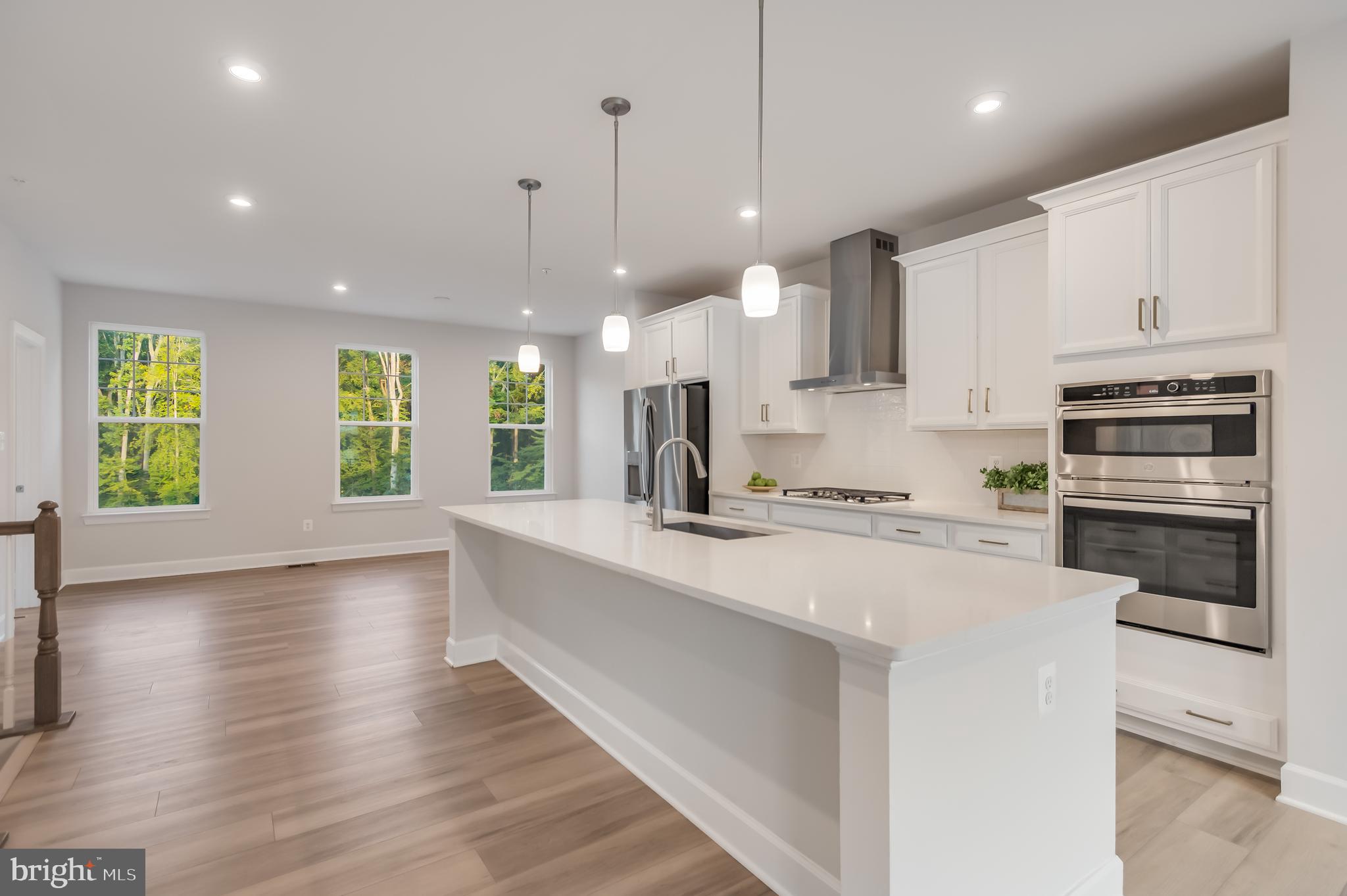 MARLBORO RIDGE - Residential