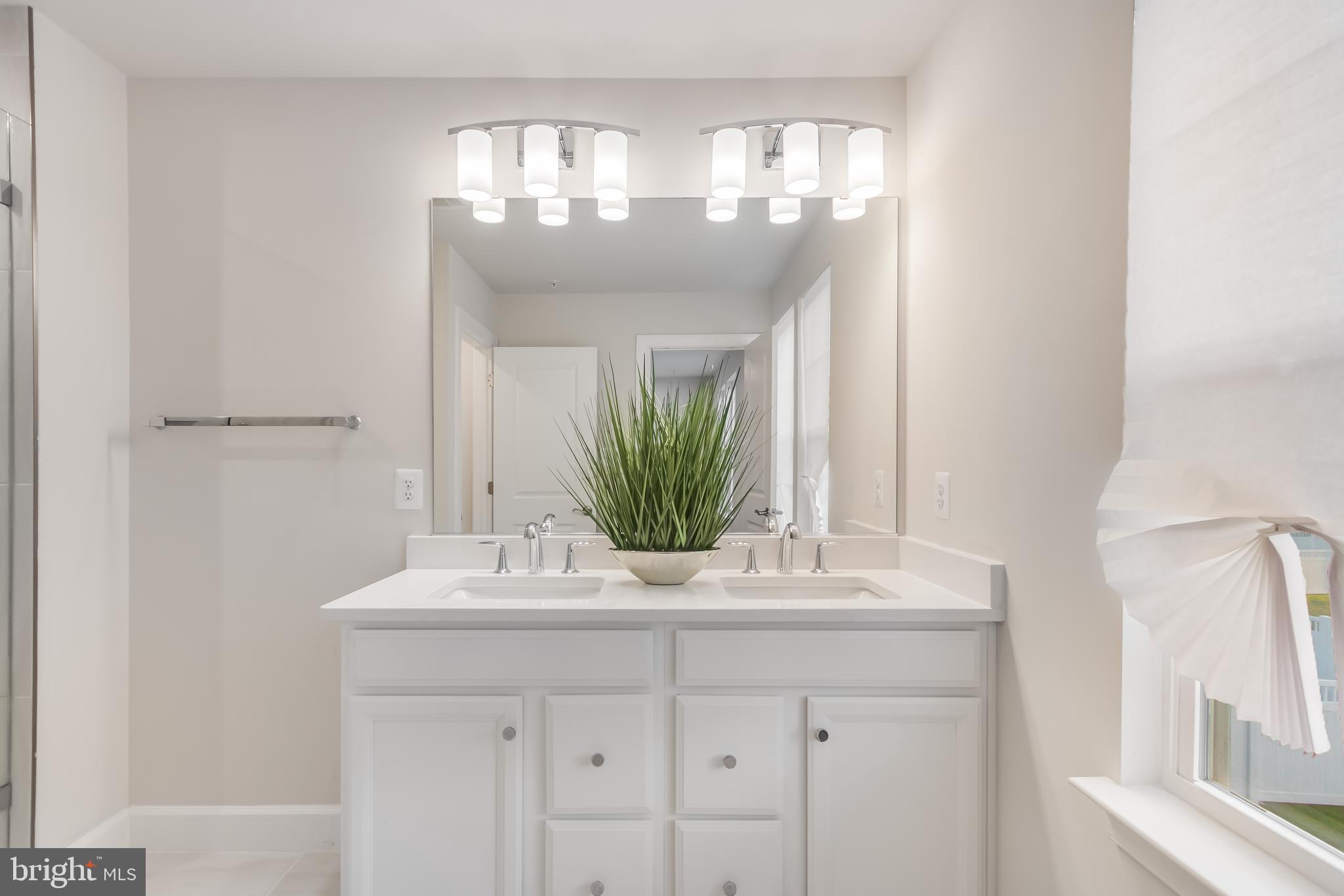 MARLBORO RIDGE - Residential