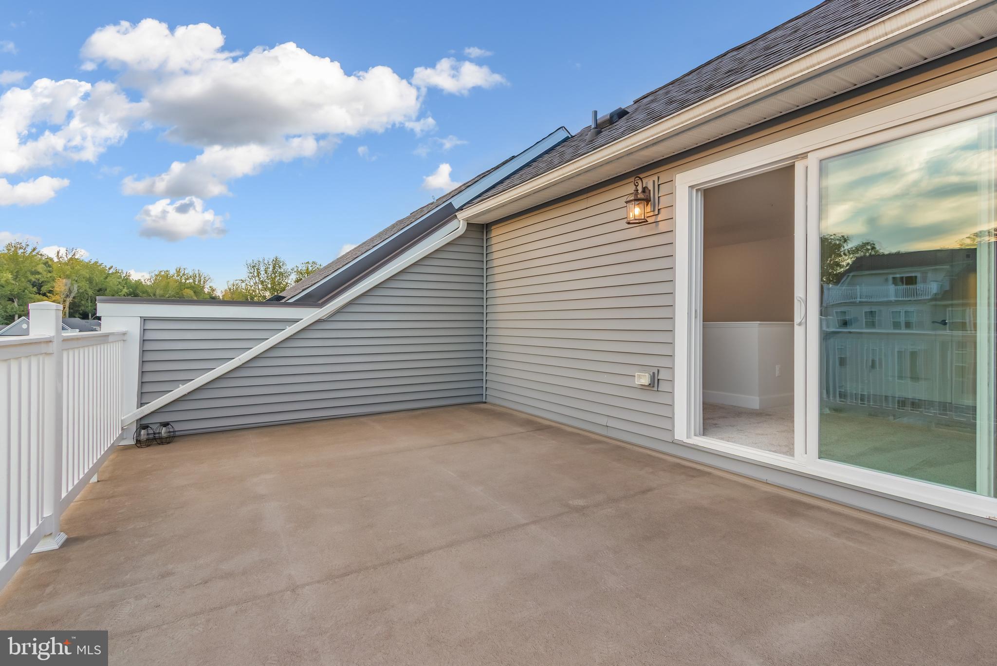 MARLBORO RIDGE - Residential