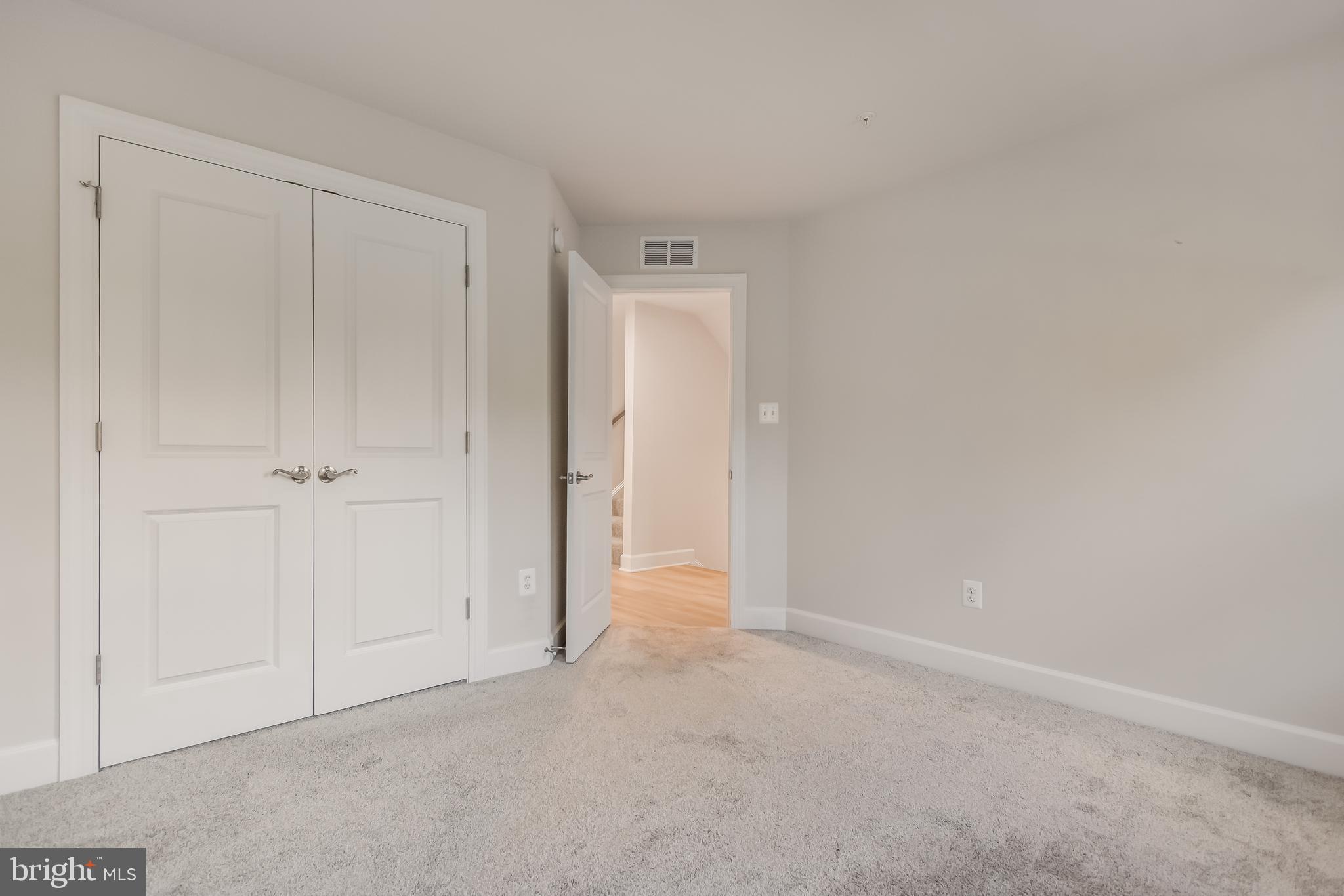 MARLBORO RIDGE - Residential