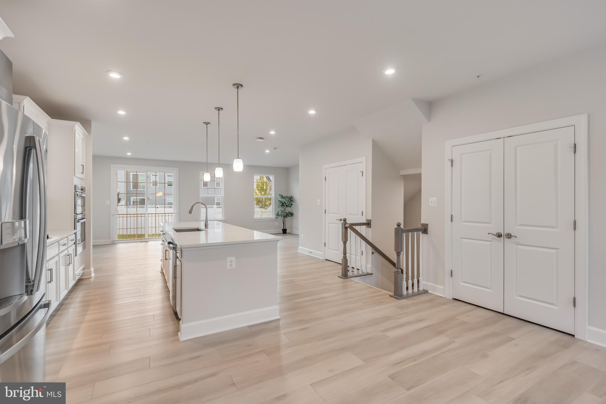 MARLBORO RIDGE - Residential