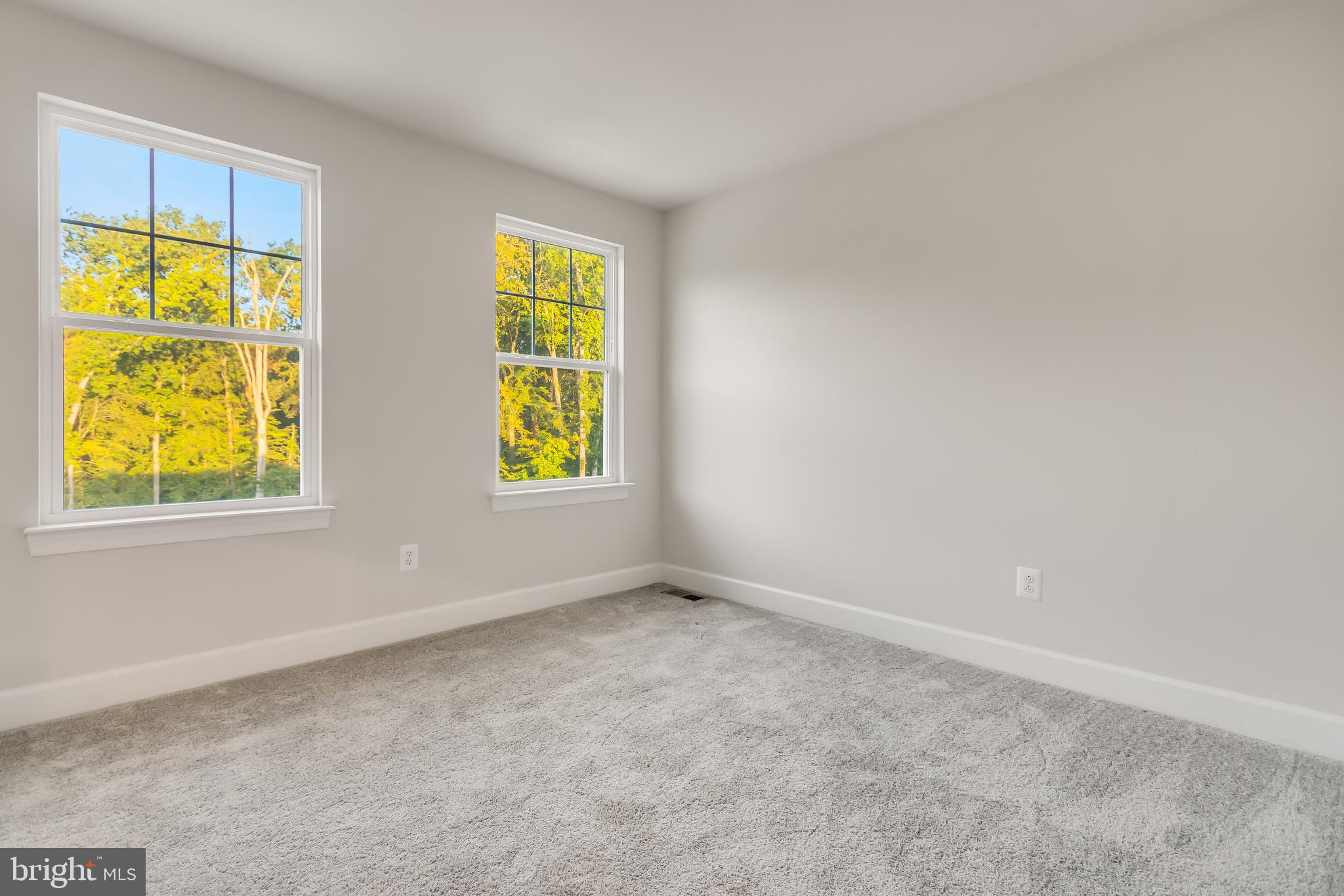 MARLBORO RIDGE - Residential