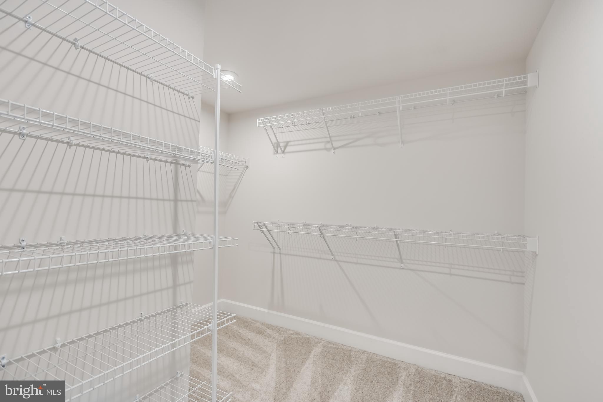 MARLBORO RIDGE - Residential