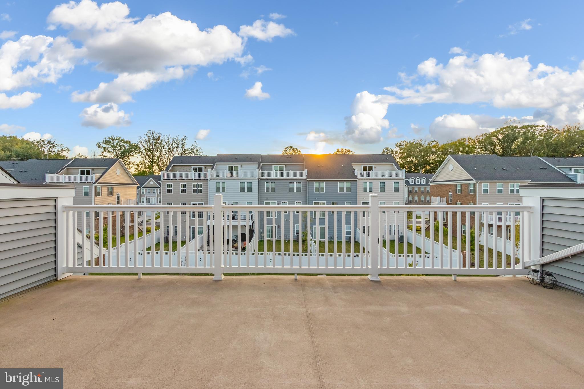 MARLBORO RIDGE - Residential