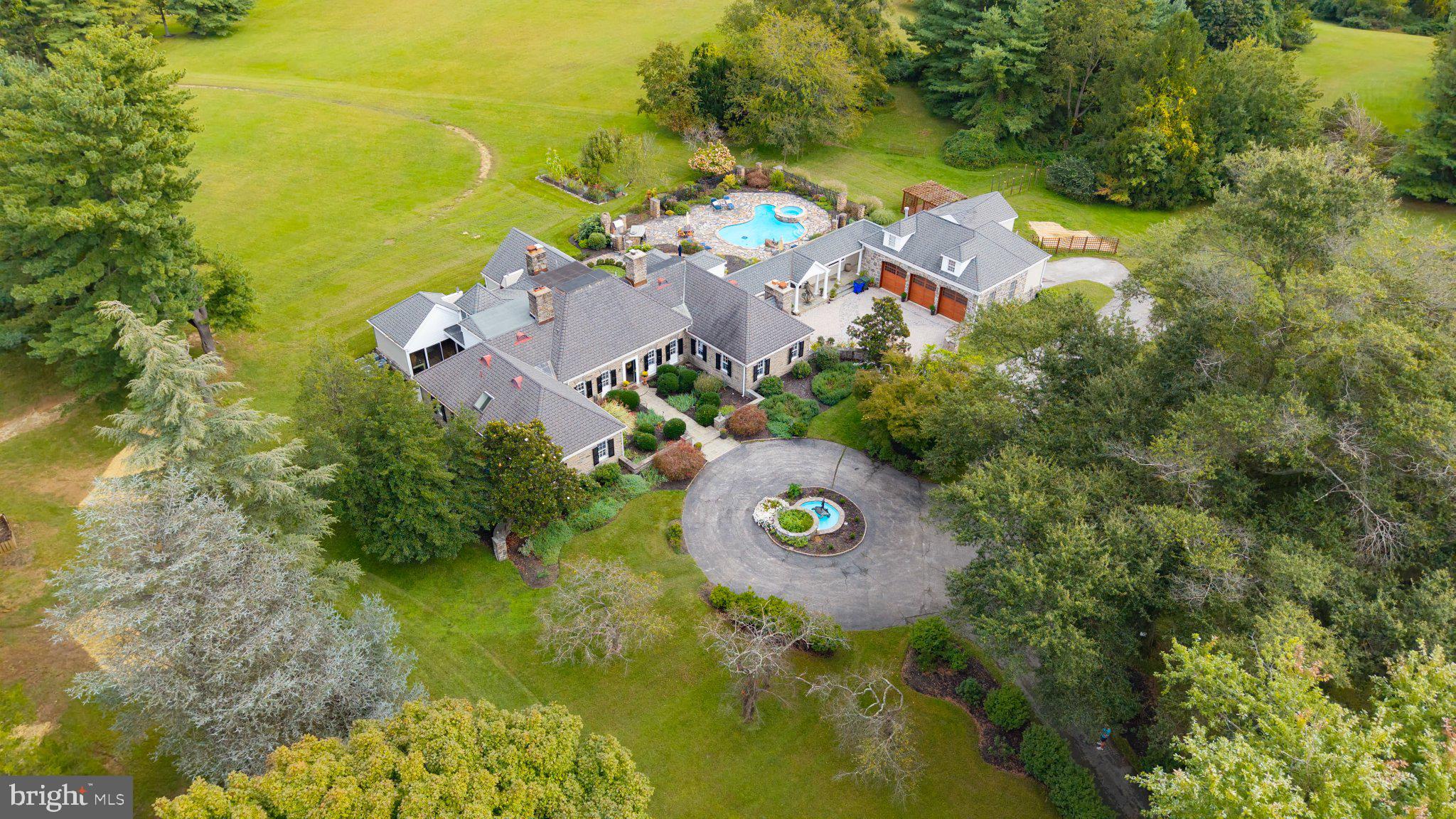 400 CAMPBELL ROAD