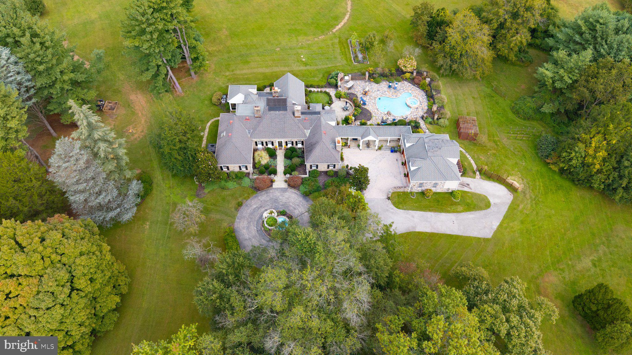 400 CAMPBELL ROAD