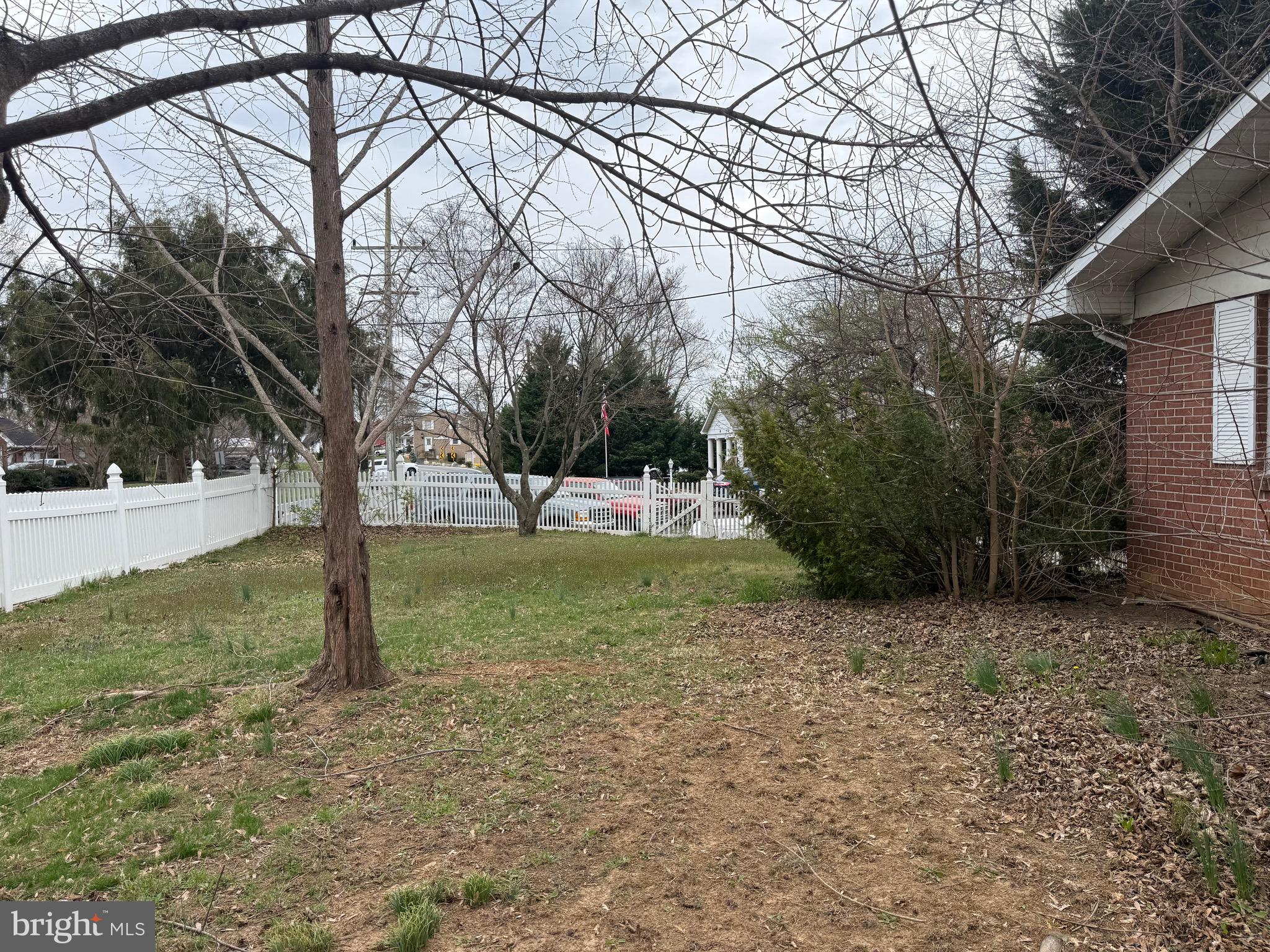 OLD MILL CROSSING - Residential