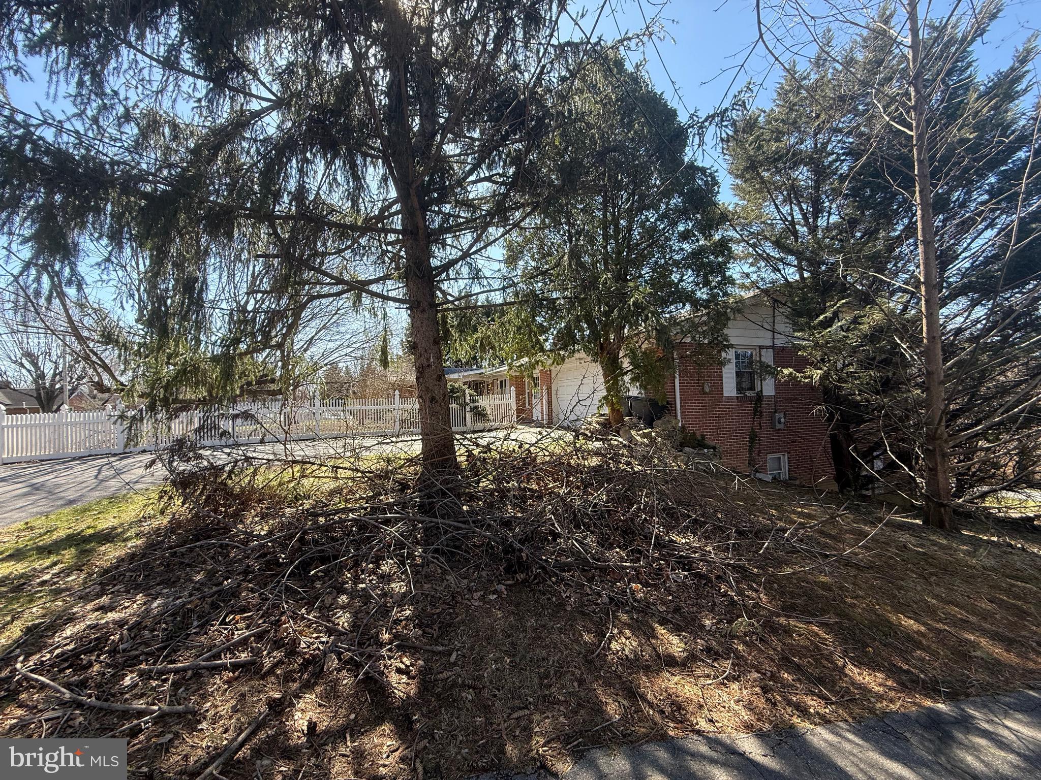 OLD MILL CROSSING - Residential