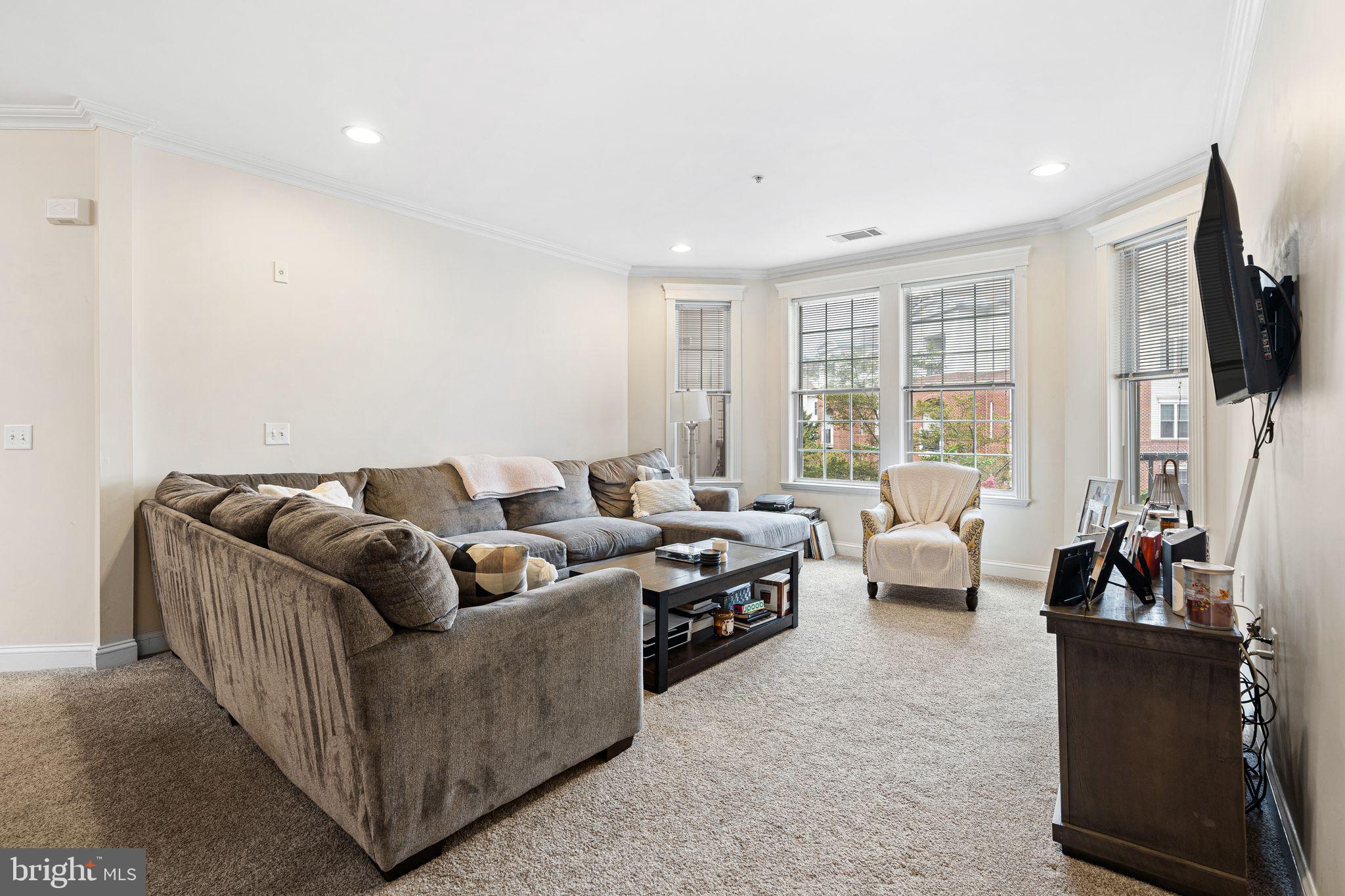 200 W ELM STREET 1325