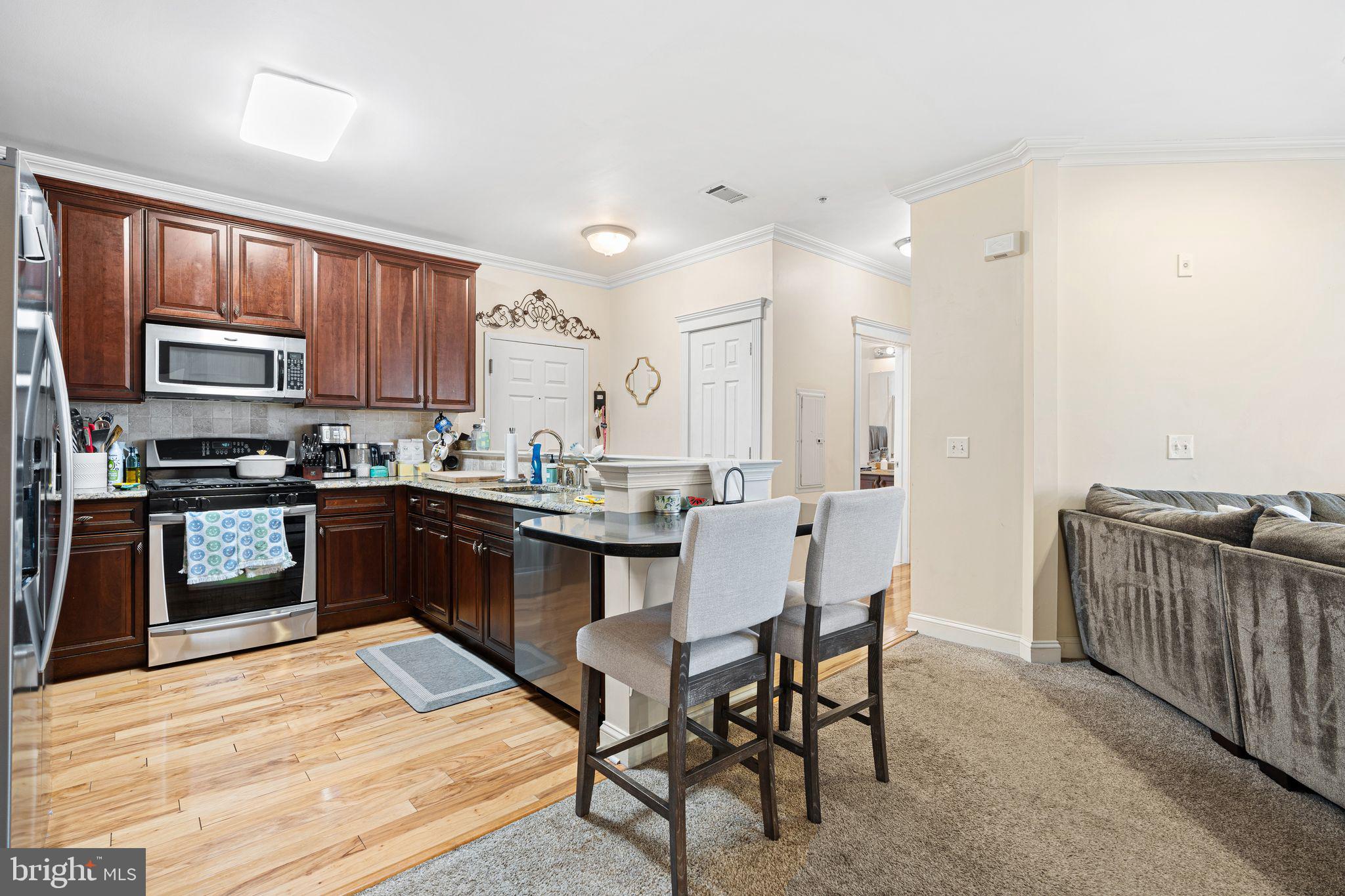 200 W ELM STREET 1325