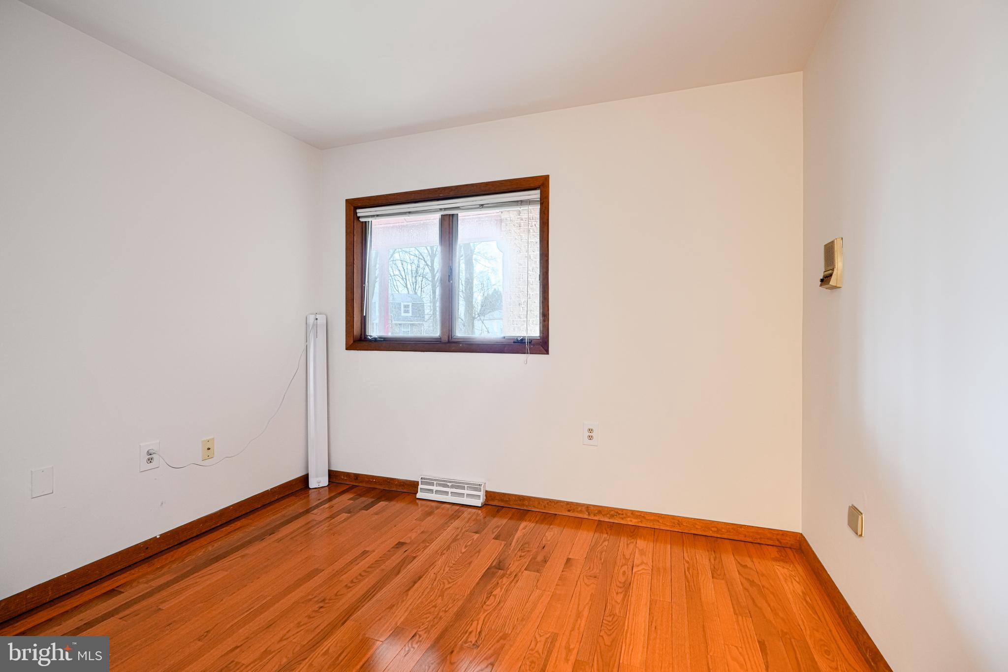 PRIESTFORD HILLS - Residential