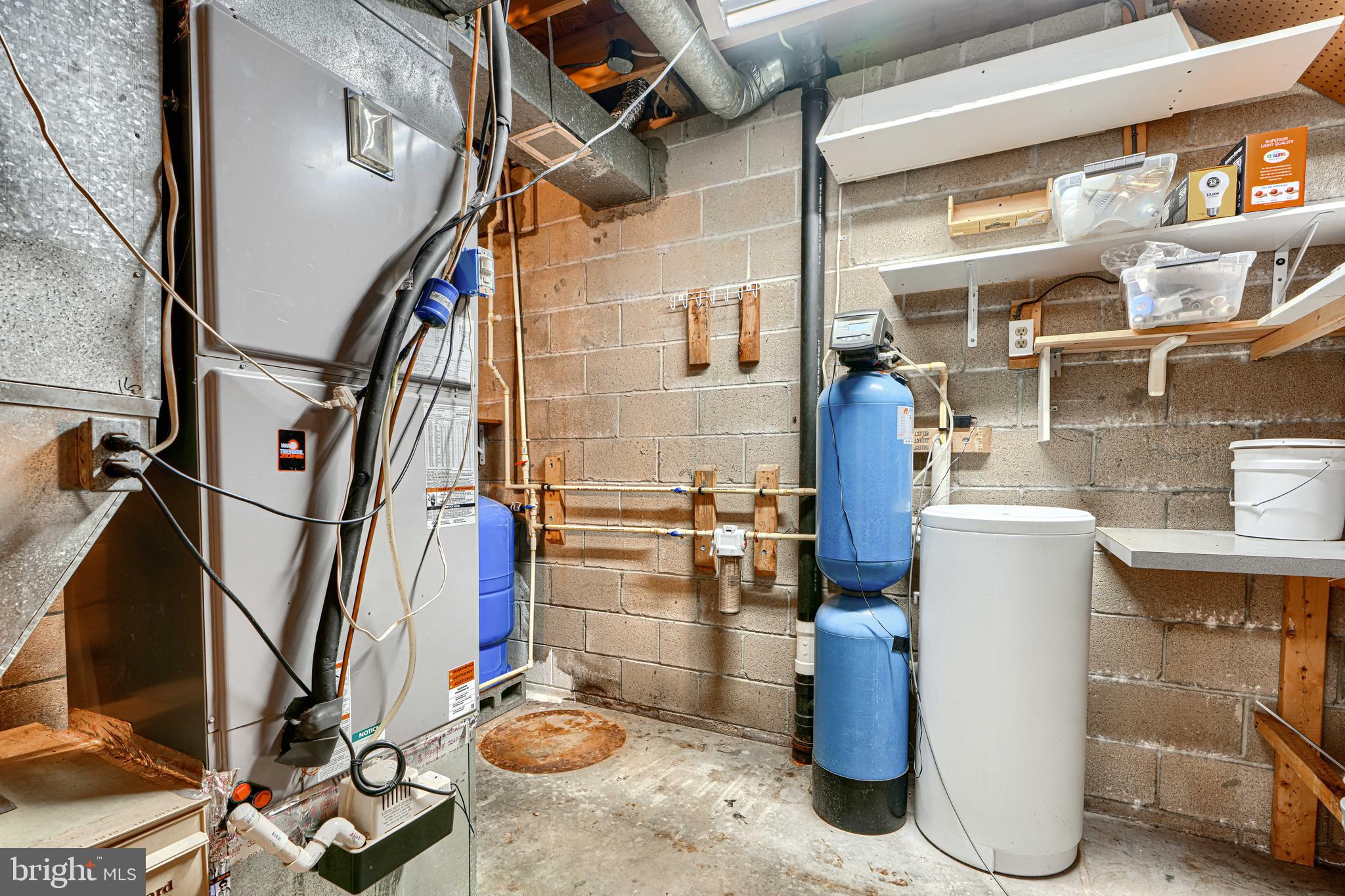 PRIESTFORD HILLS - Residential