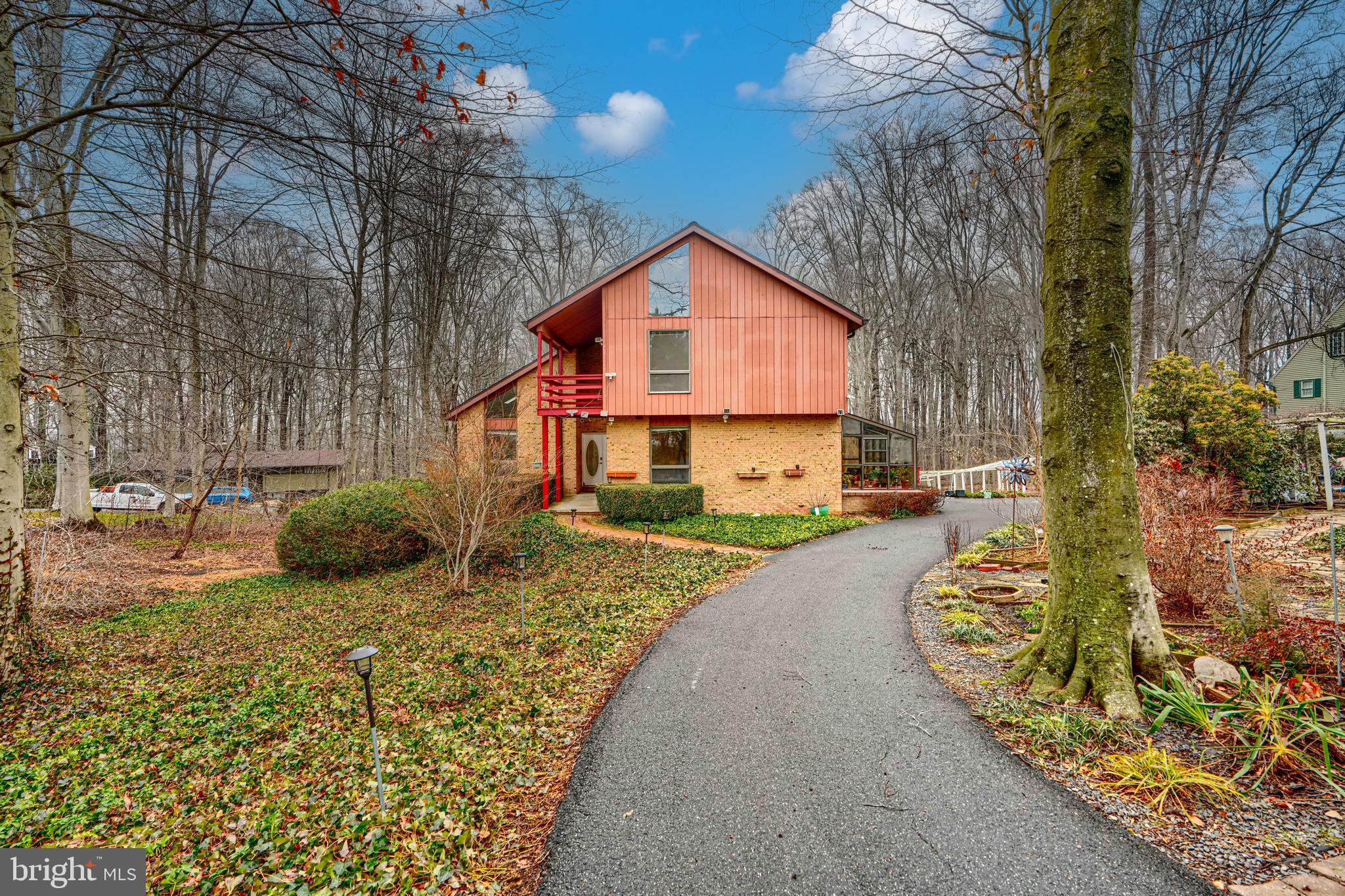 PRIESTFORD HILLS - Residential