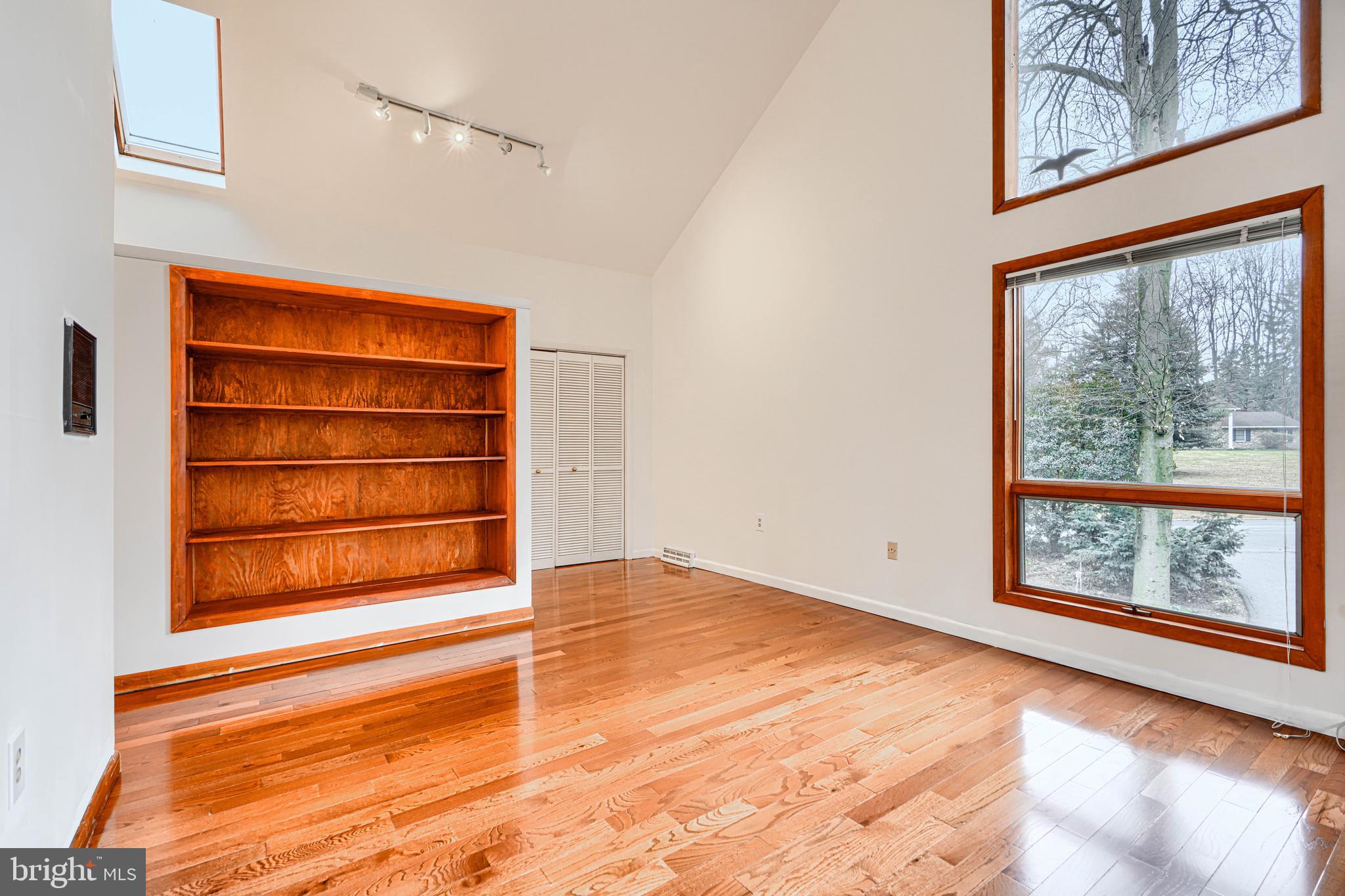 PRIESTFORD HILLS - Residential