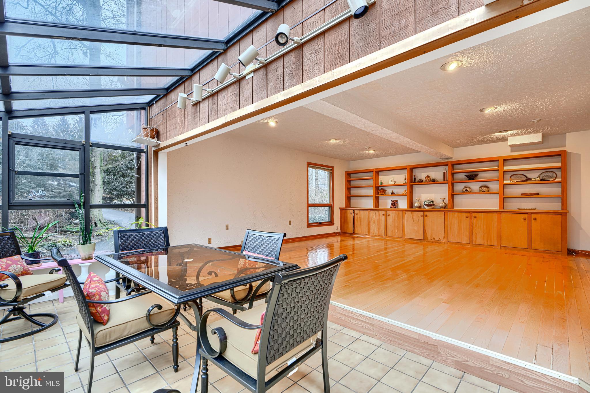 PRIESTFORD HILLS - Residential