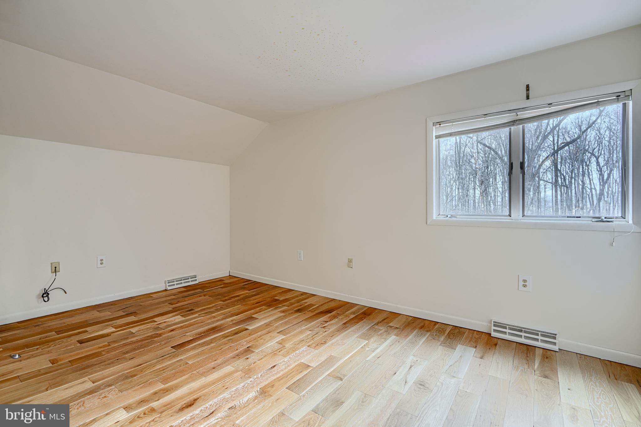 PRIESTFORD HILLS - Residential