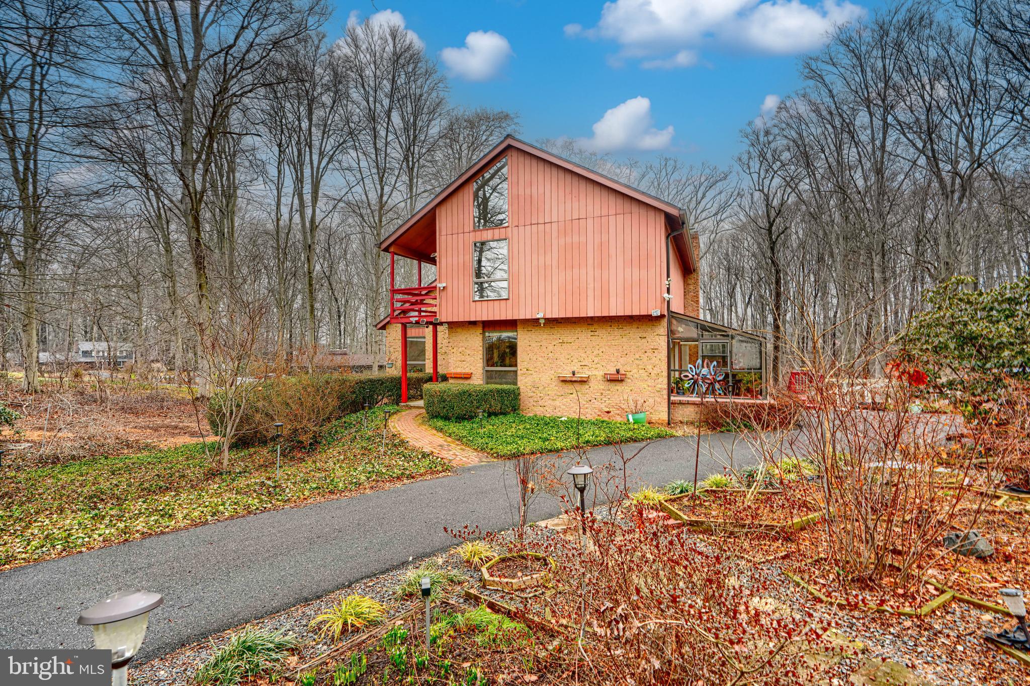 PRIESTFORD HILLS - Residential