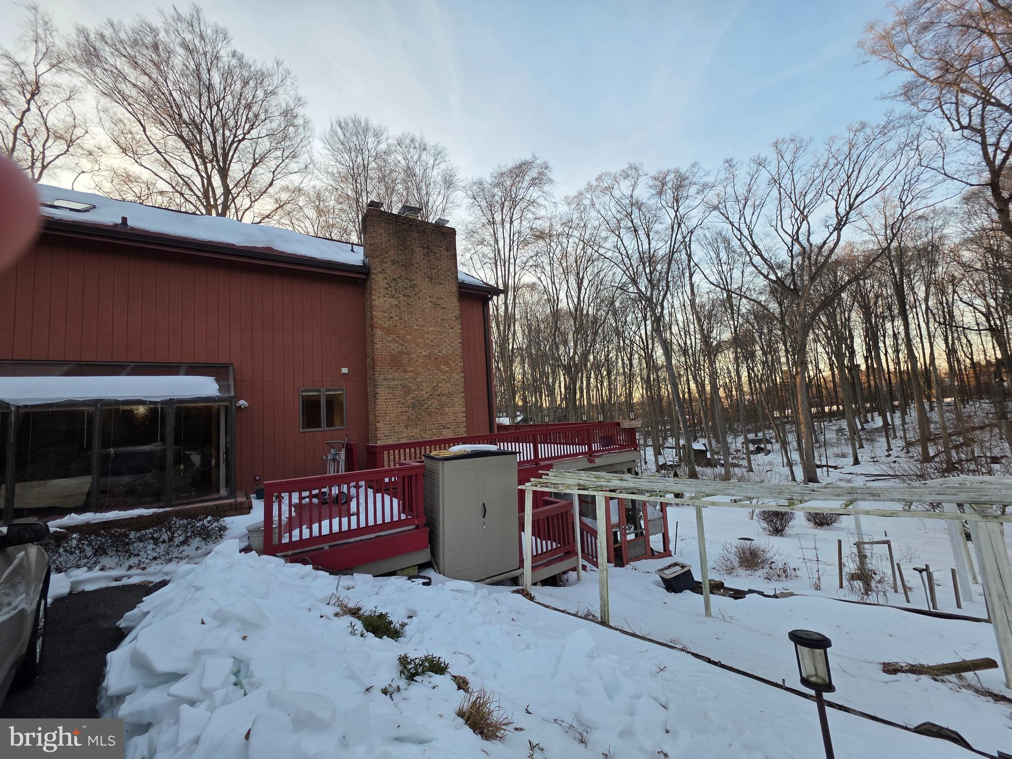 2818 COLLEGE VIEW DRIVE