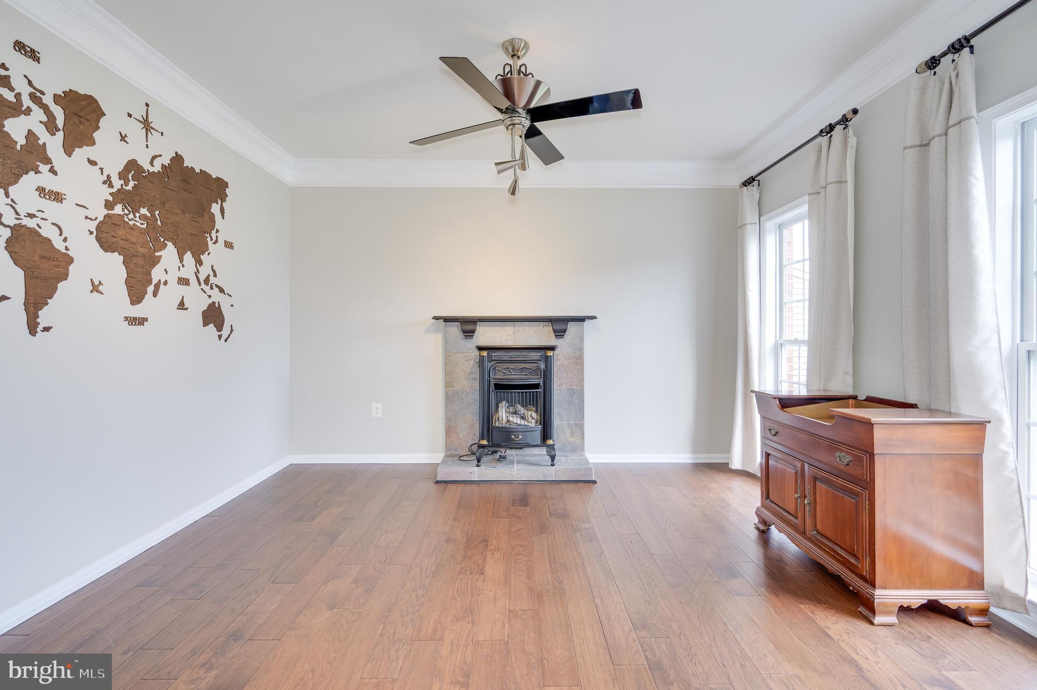 349 RUBENS CIRCLE