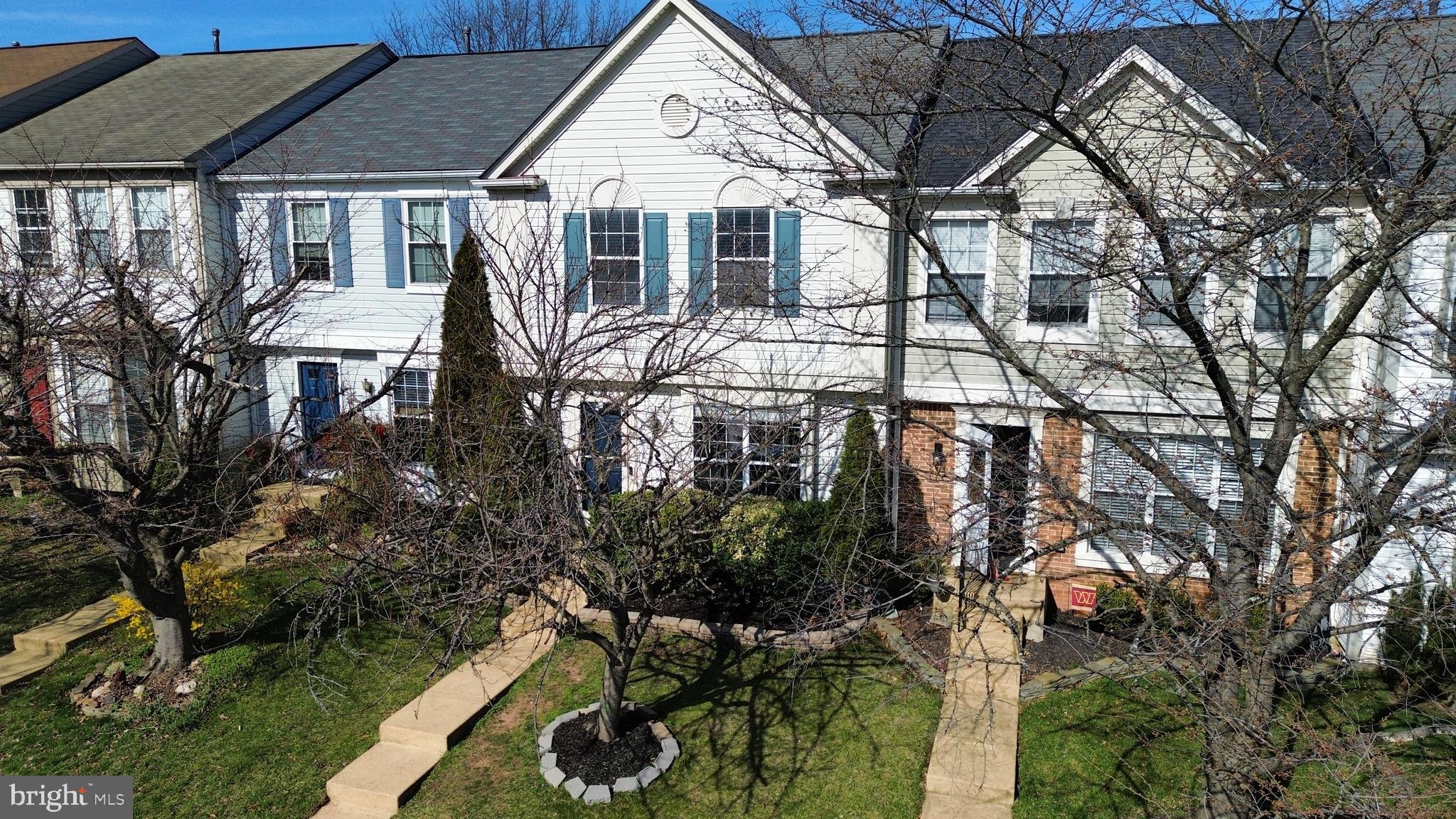 ASHBURN FARM - Residential
