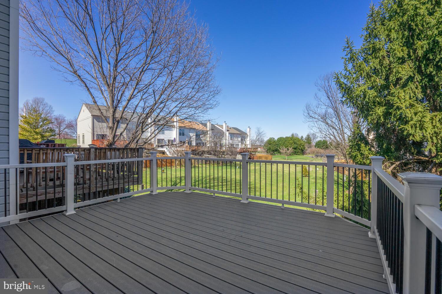 ASHBURN FARM - Residential