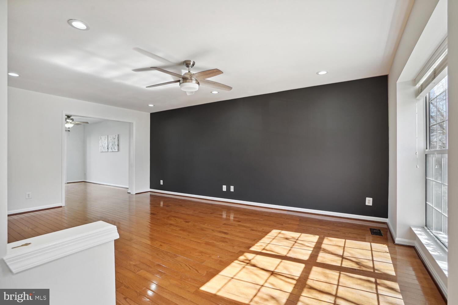ASHBURN FARM - Residential