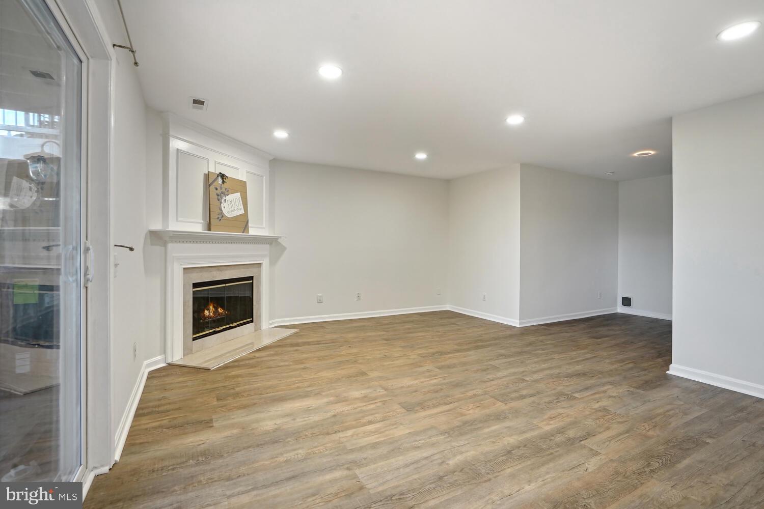 ASHBURN FARM - Residential