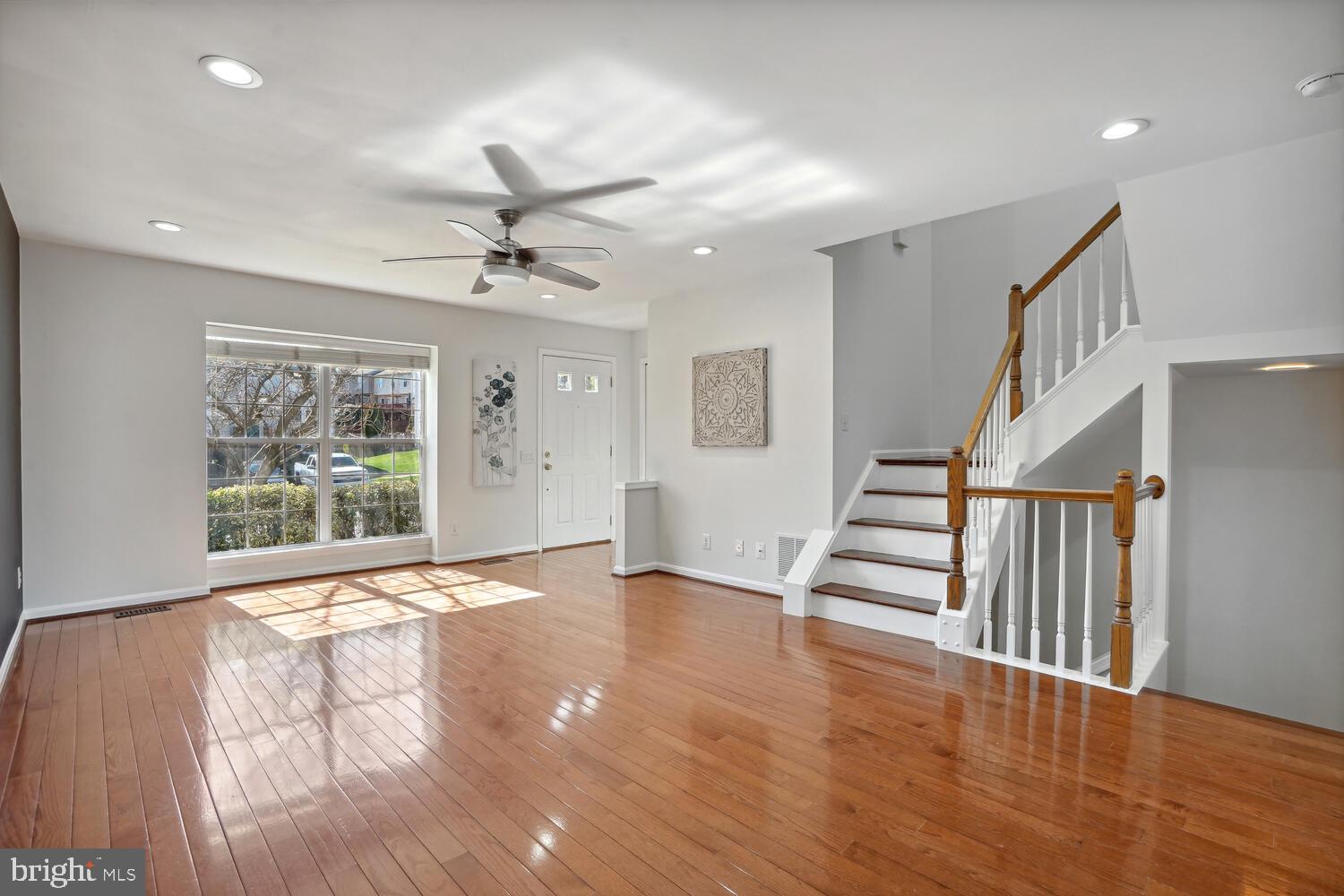 ASHBURN FARM - Residential