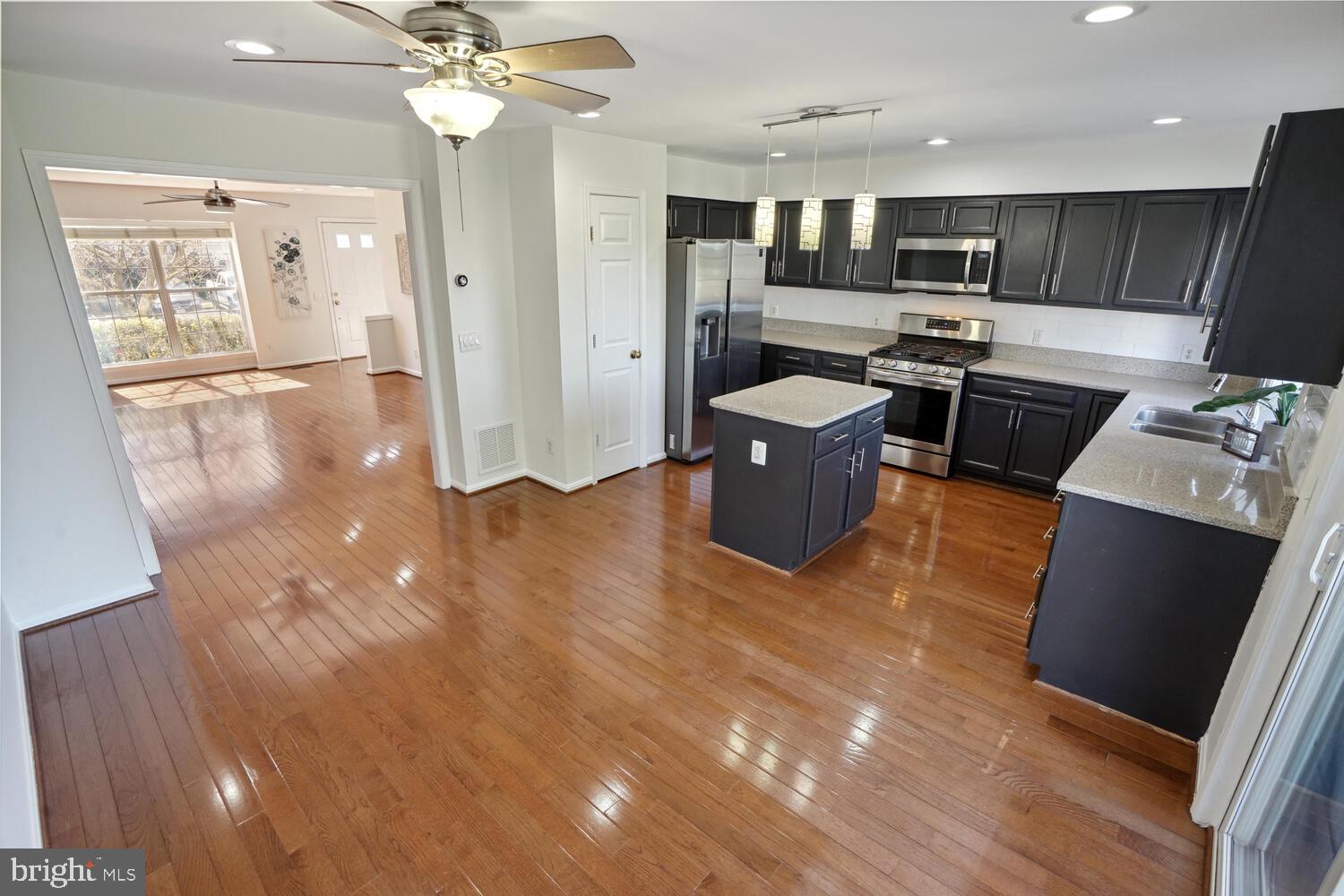 ASHBURN FARM - Residential