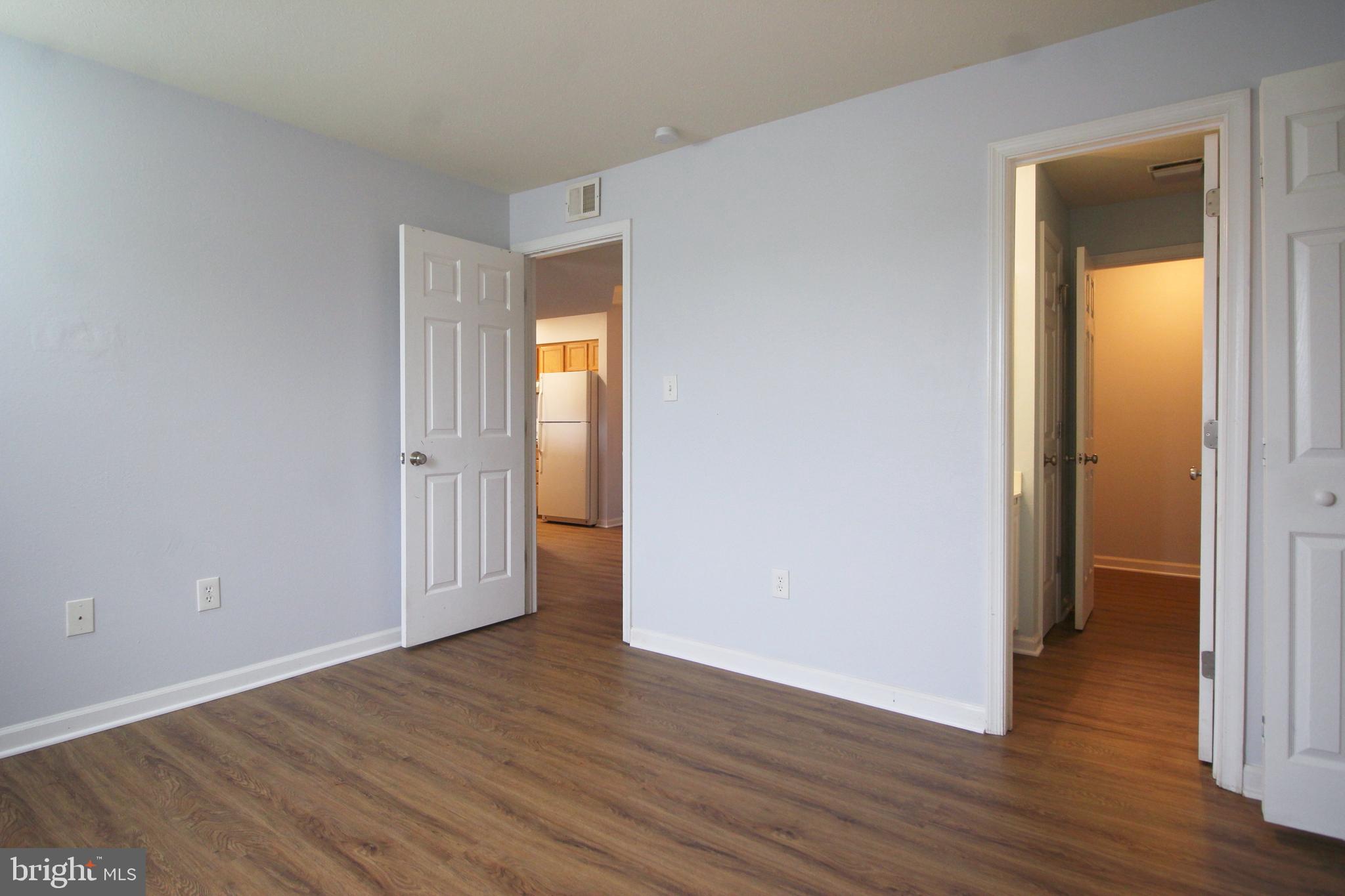 CEDAR LEE CONDOMINIUM - Residential Lease