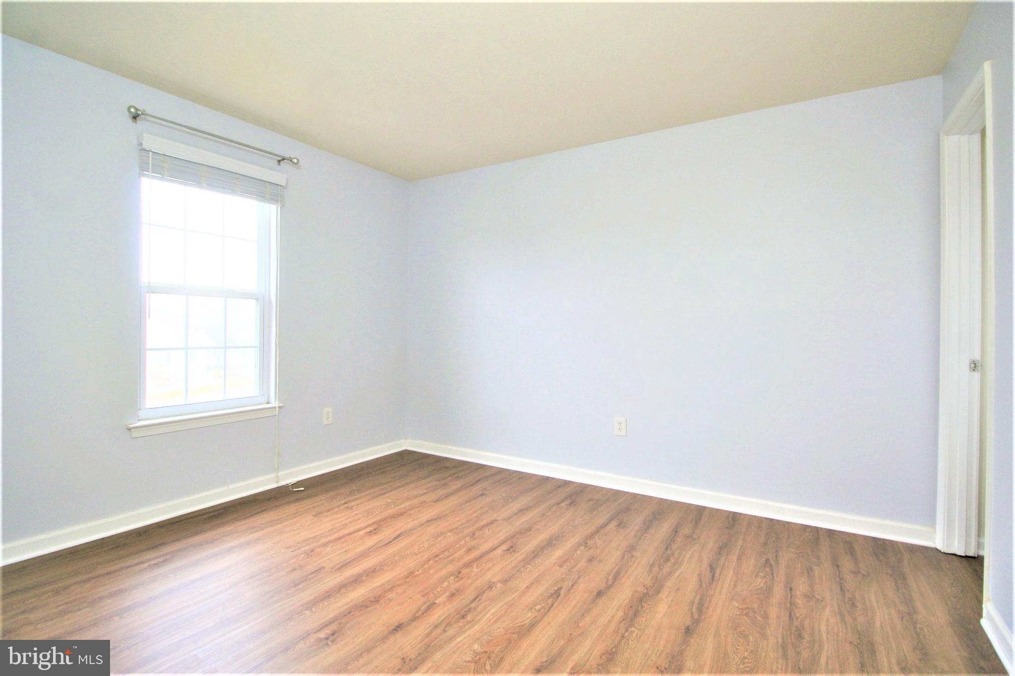 CEDAR LEE CONDOMINIUM - Residential Lease